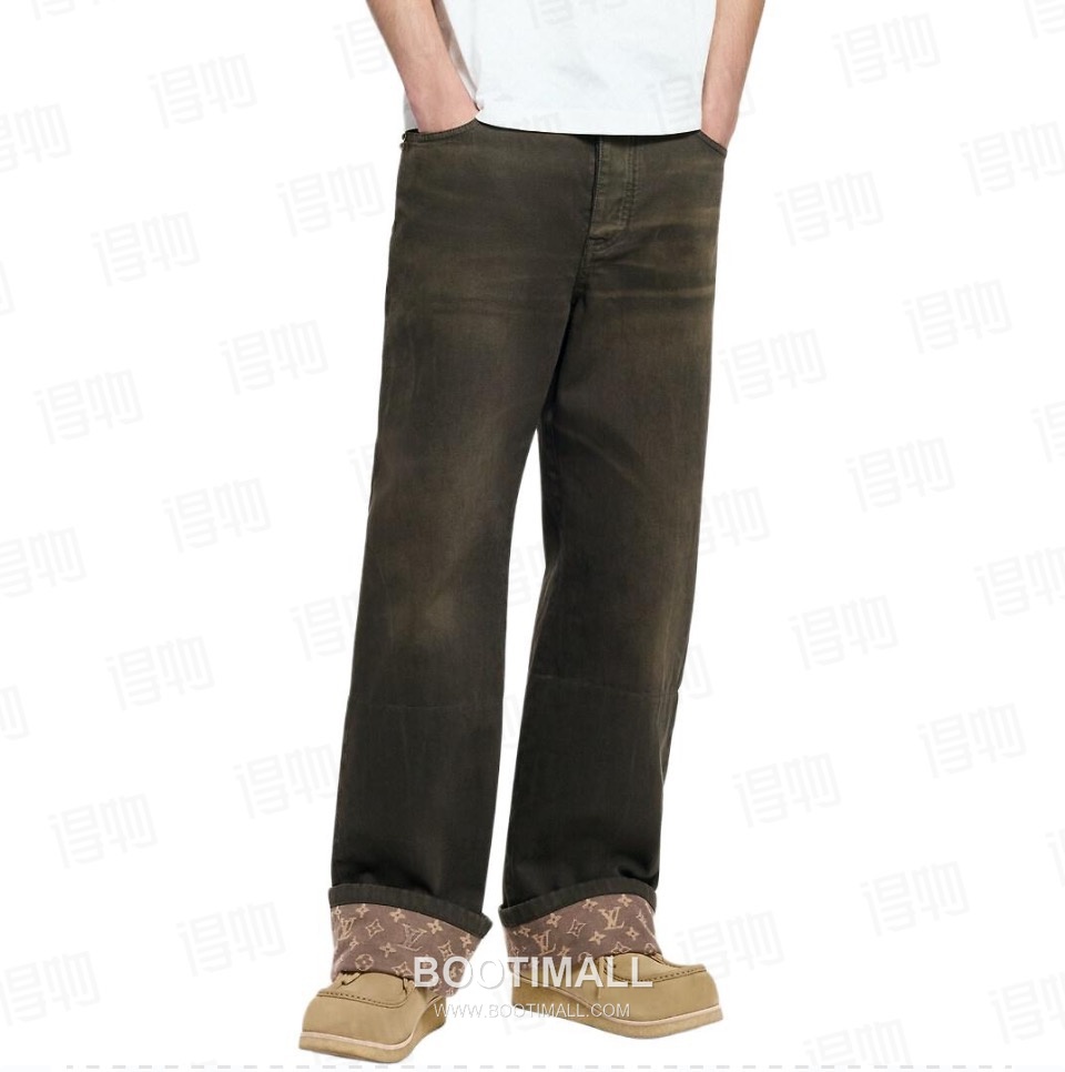Louis Vuitton FW25 Monogram Waxed Turn-Up Canvas Denim Jeans 루이비통 FW25 모노그램 왁스 코팅 턴업 캔버스 데님 팬츠 3