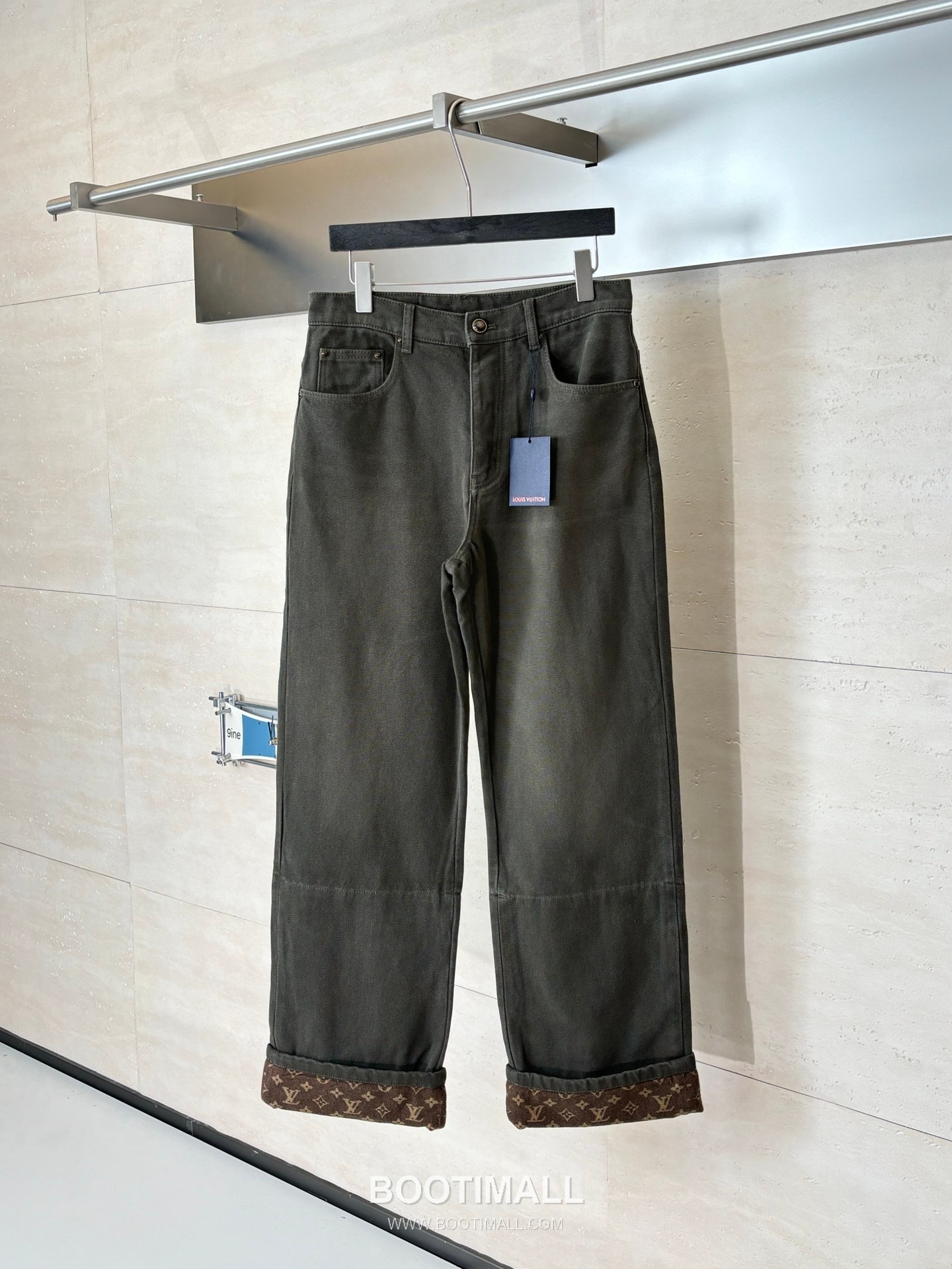 Louis Vuitton FW25 Monogram Waxed Turn-Up Canvas Denim Jeans 루이비통 FW25 모노그램 왁스 코팅 턴업 캔버스 데님 팬츠 6