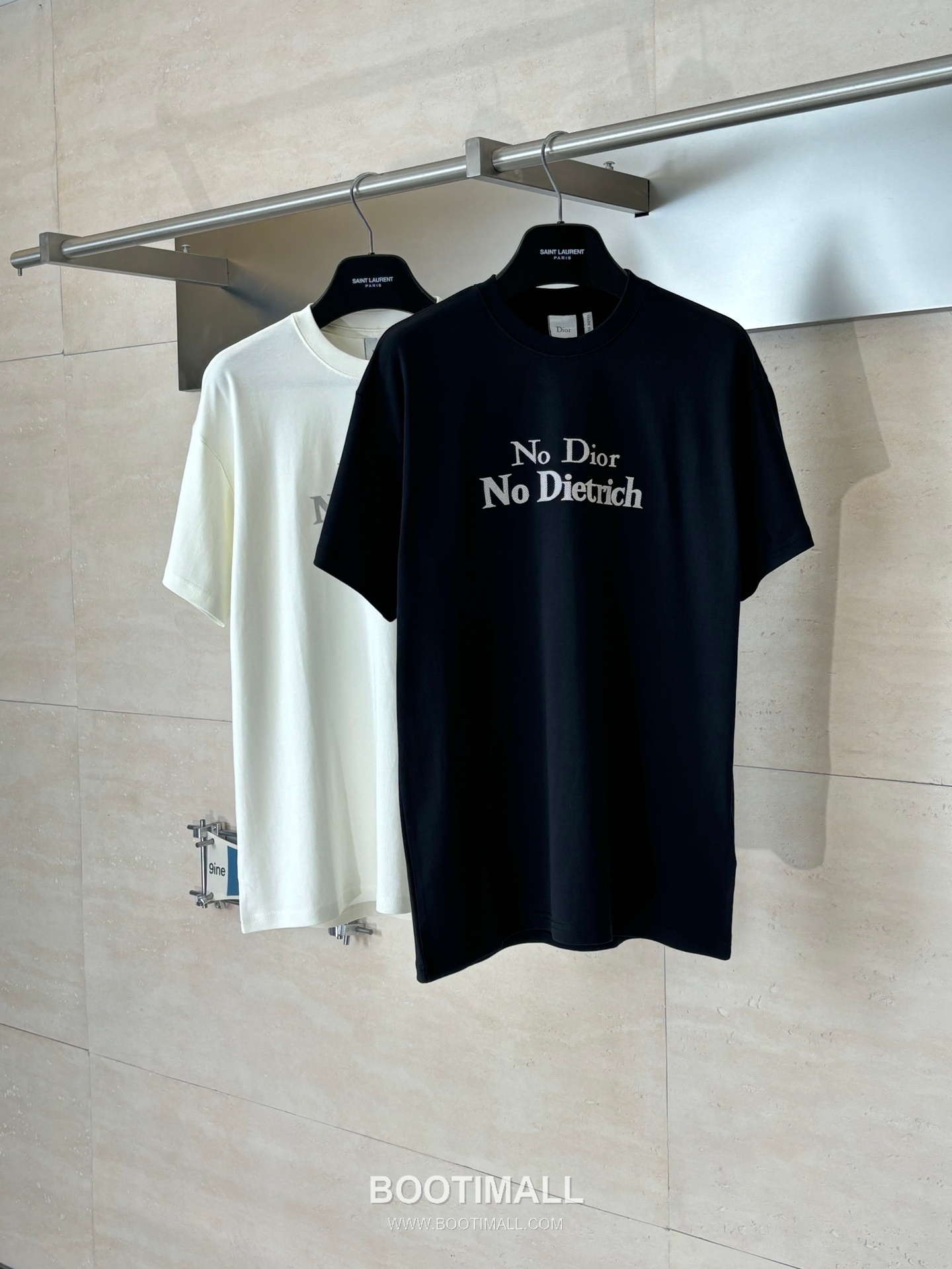 Dior SS26 “No Dior No Dietrich” Embroidered Cotton Short Sleeve T-Shirt 디올 SS26 노 디올 노 디트리히 자수 코튼 반팔 티셔츠 4
