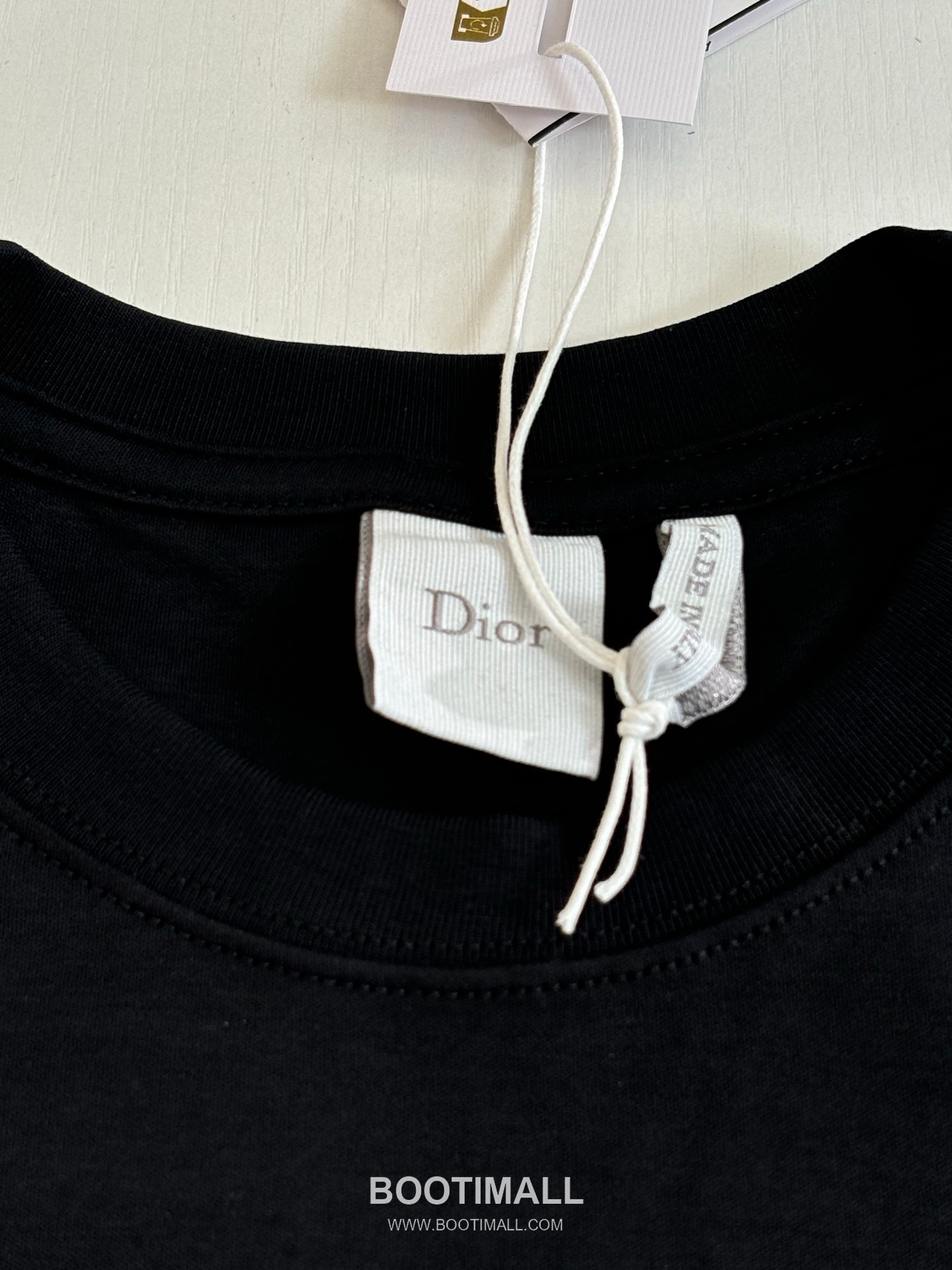 Dior SS26 “No Dior No Dietrich” Embroidered Cotton Short Sleeve T-Shirt 디올 SS26 노 디올 노 디트리히 자수 코튼 반팔 티셔츠 5