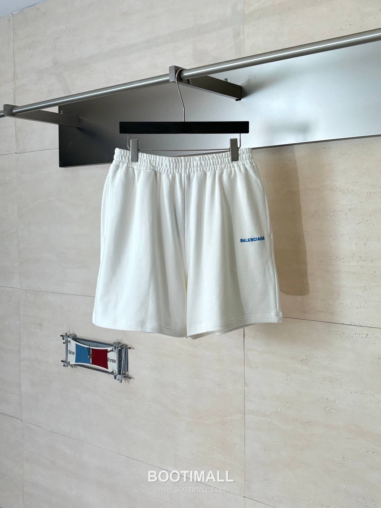 Balenciaga Logo Embroidered Cotton Sweat Shorts 발렌시아가 로고 자수 코튼 스웨트 쇼츠 1