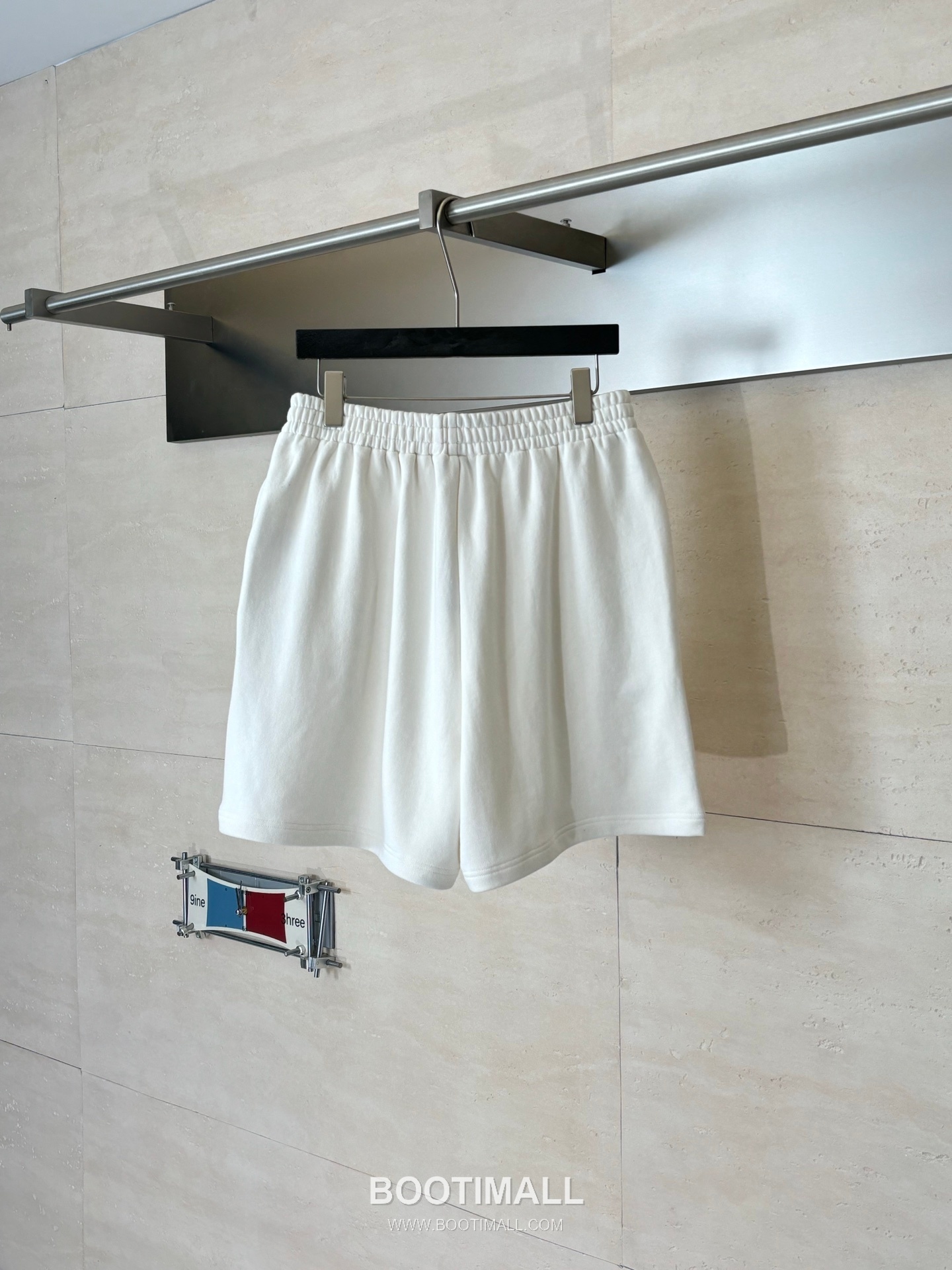 Balenciaga Logo Embroidered Cotton Sweat Shorts 발렌시아가 로고 자수 코튼 스웨트 쇼츠 2