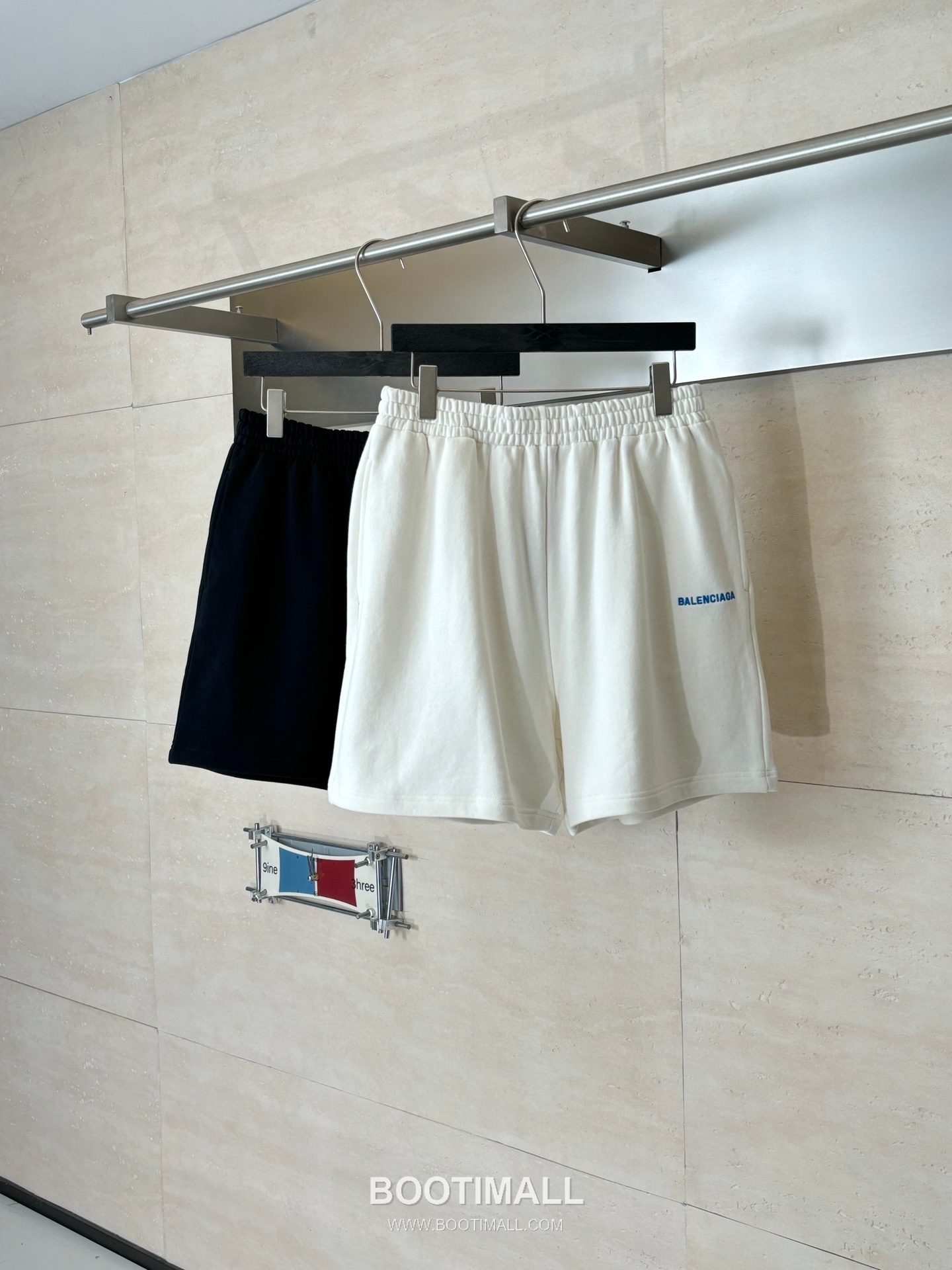 Balenciaga Logo Embroidered Cotton Sweat Shorts 발렌시아가 로고 자수 코튼 스웨트 쇼츠 4