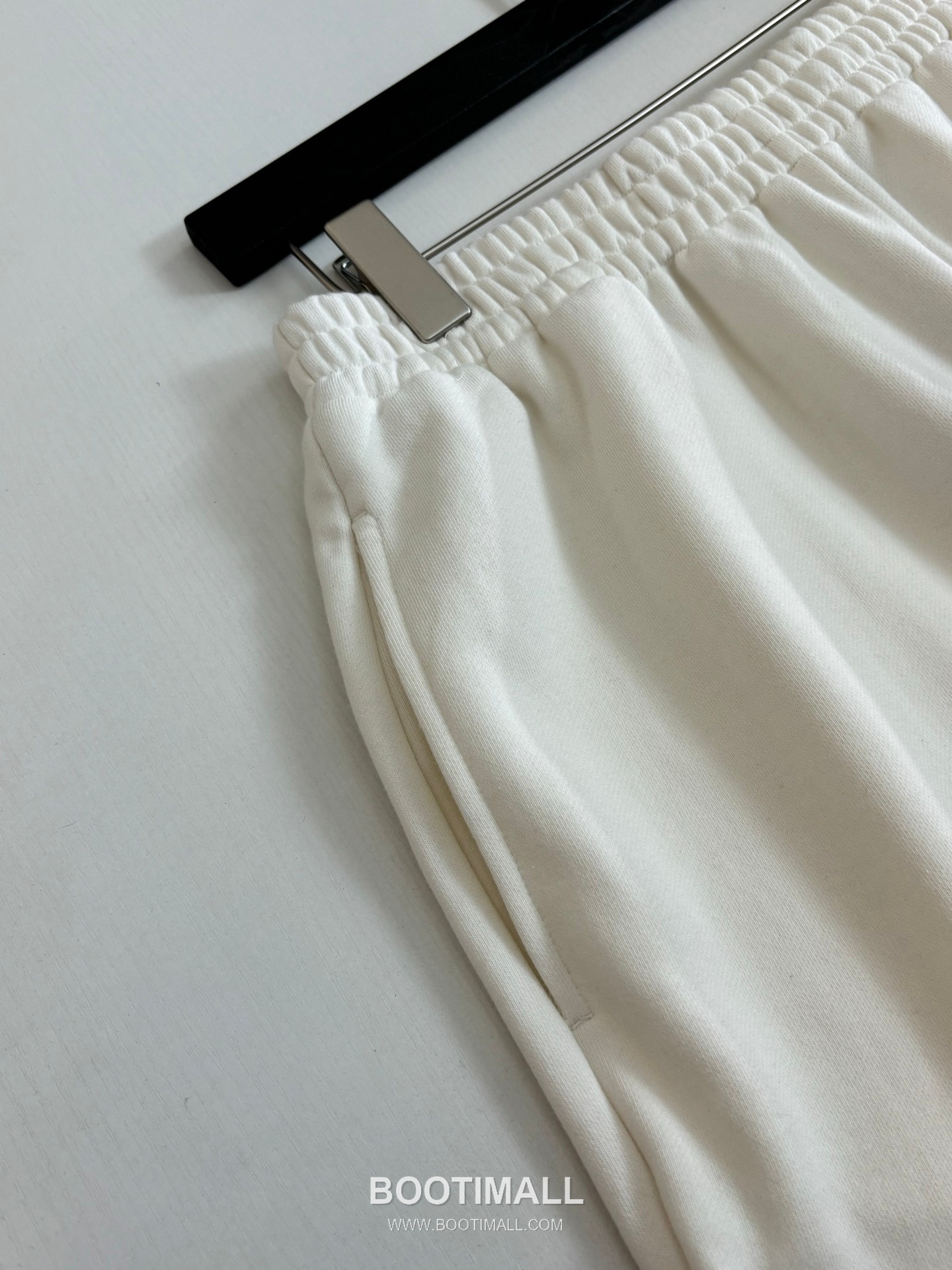 Balenciaga Logo Embroidered Cotton Sweat Shorts 발렌시아가 로고 자수 코튼 스웨트 쇼츠 5