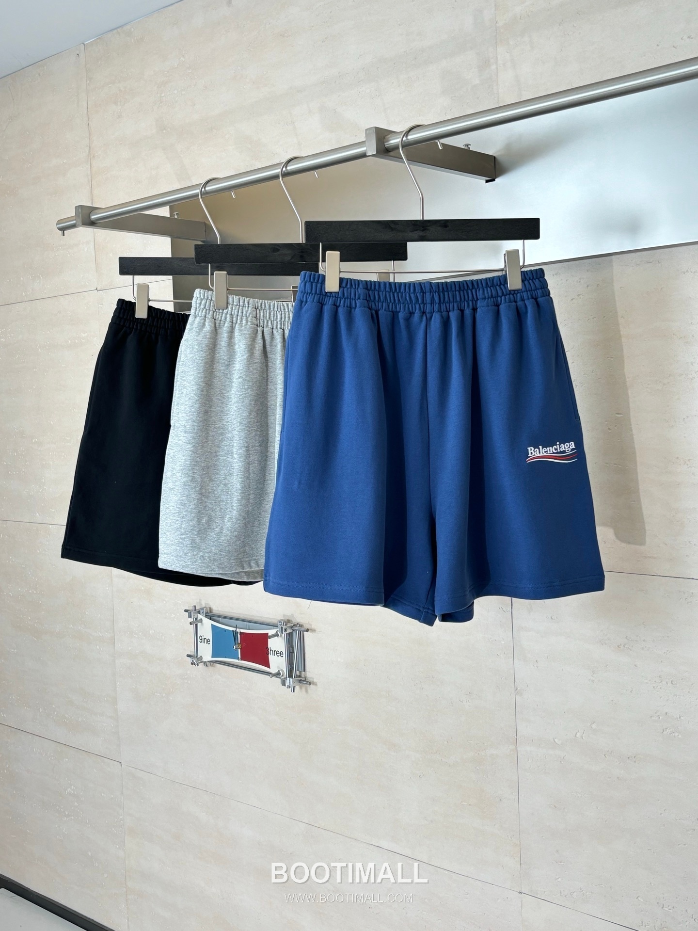 Balenciaga Logo Embroidered Cotton Sweat Shorts 발렌시아가 로고 자수 코튼 스웨트 쇼츠 4