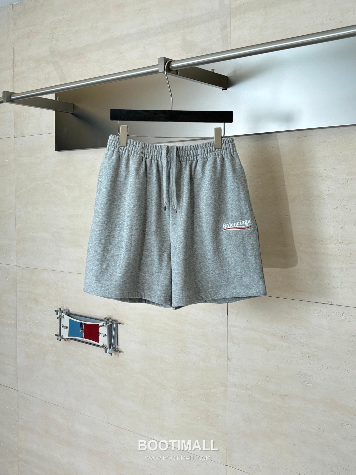 Balenciaga Logo Embroidered Cotton Sweat Shorts 발렌시아가 로고 자수 코튼 스웨트 쇼츠 1