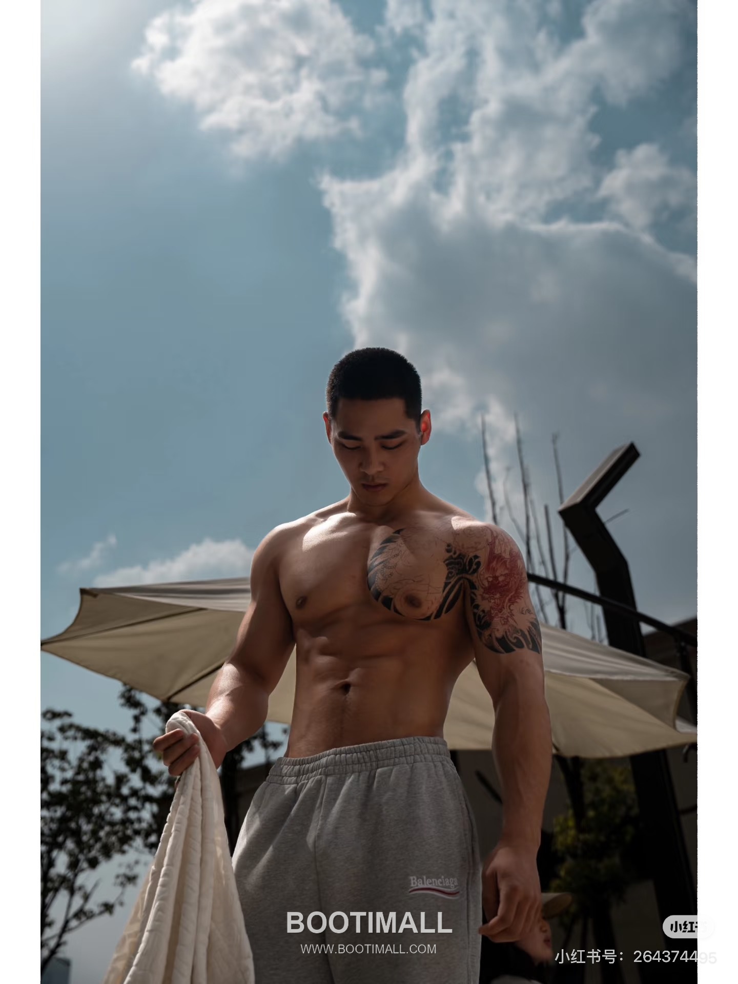 Balenciaga Logo Embroidered Cotton Sweat Shorts 발렌시아가 로고 자수 코튼 스웨트 쇼츠 9