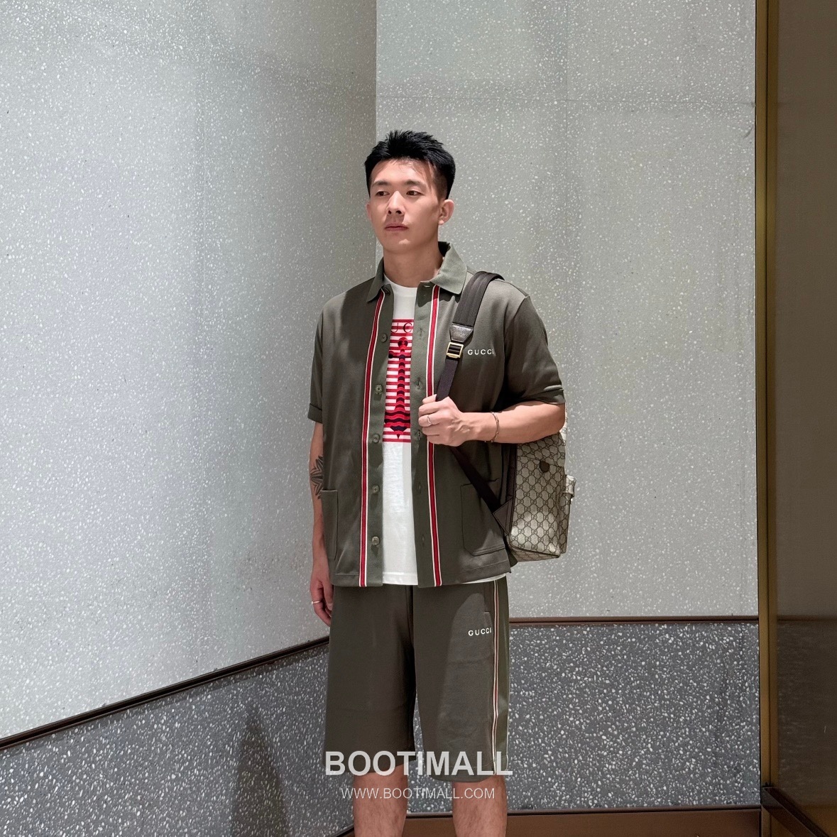 Gucci FW25 Web Stripe Embroidered Cotton Polo Short Sleeve Cardigan 구찌 FW25 웹 스트라이프 자수 코튼 폴로 반팔 가디건 1