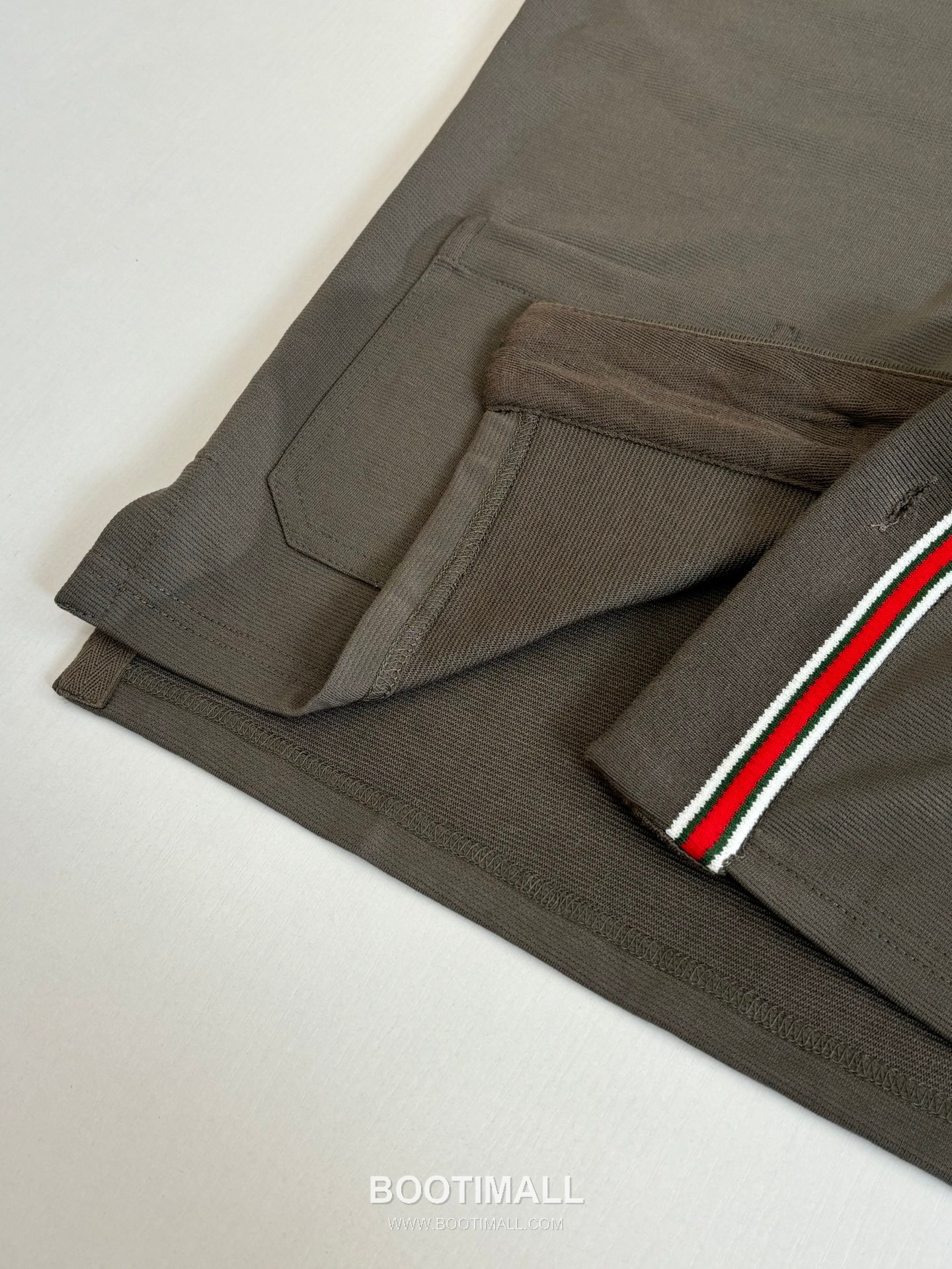 Gucci FW25 Web Stripe Embroidered Cotton Polo Short Sleeve Cardigan 구찌 FW25 웹 스트라이프 자수 코튼 폴로 반팔 가디건 15