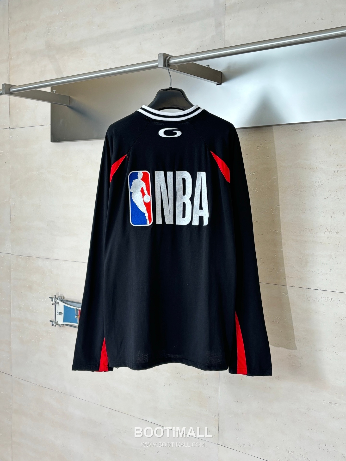 Balenciaga SS26 NBA Collaboration Embroidered Long Sleeve Jersey 발렌시아가 SS26 NBA 협업 자수 롱슬리브 저지 11