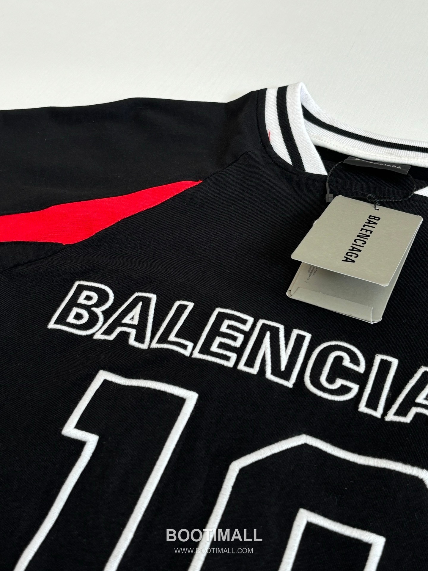 Balenciaga SS26 NBA Collaboration Embroidered Long Sleeve Jersey 발렌시아가 SS26 NBA 협업 자수 롱슬리브 저지 14