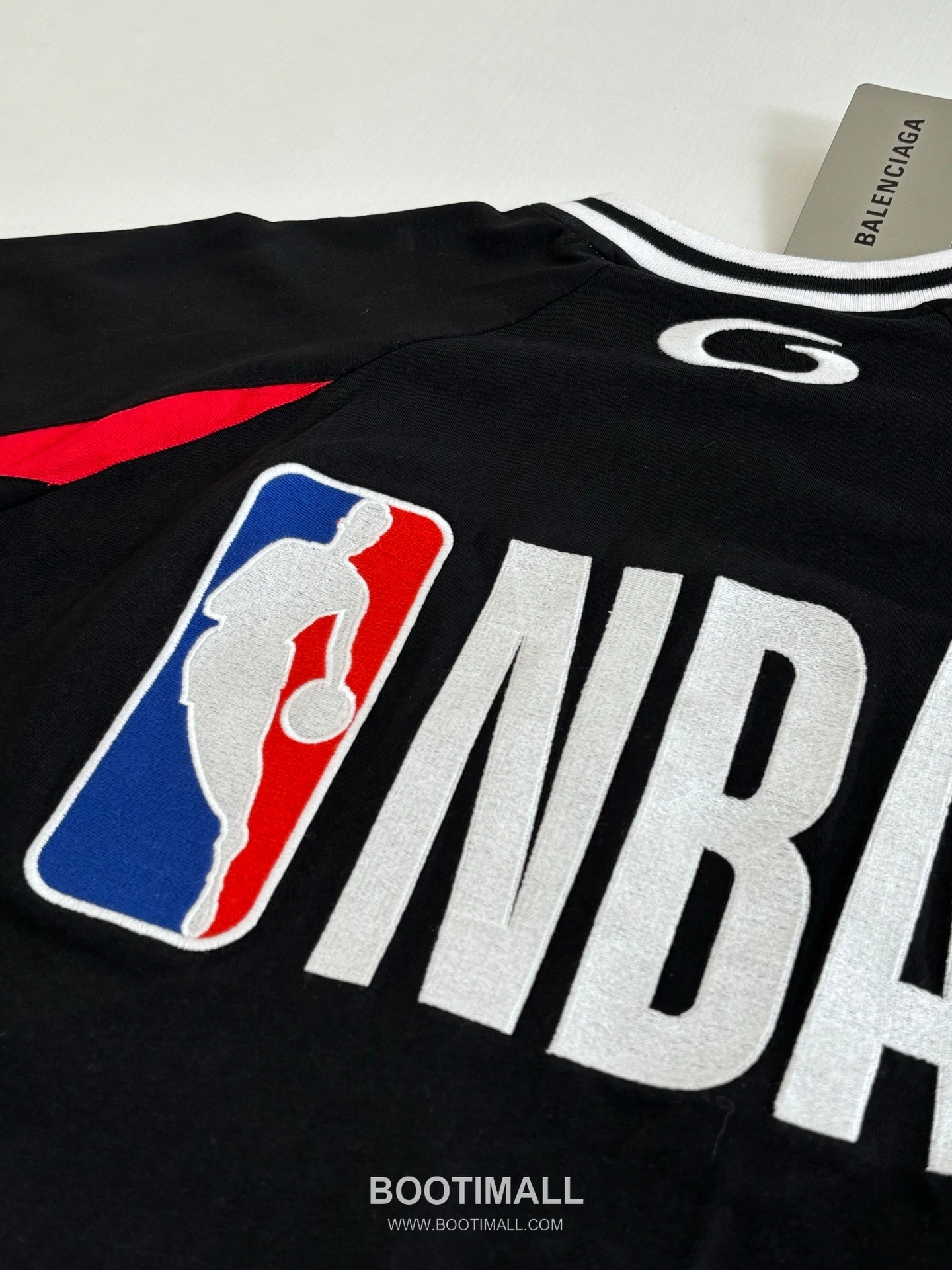 Balenciaga SS26 NBA Collaboration Embroidered Long Sleeve Jersey 발렌시아가 SS26 NBA 협업 자수 롱슬리브 저지 19