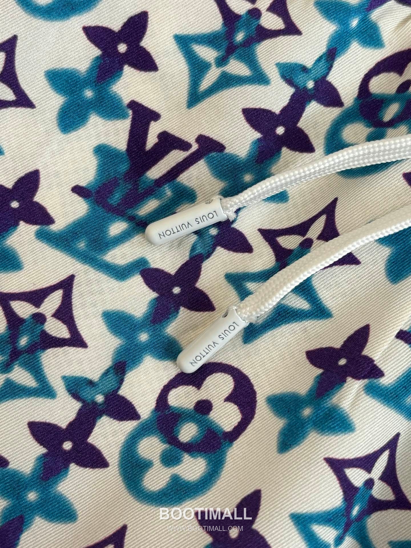 Louis Vuitton SS26 Monogram Overlap Gradient Silk Shorts 루이비통 SS26 모노그램 오버랩 그라데이션 실크 쇼츠 9