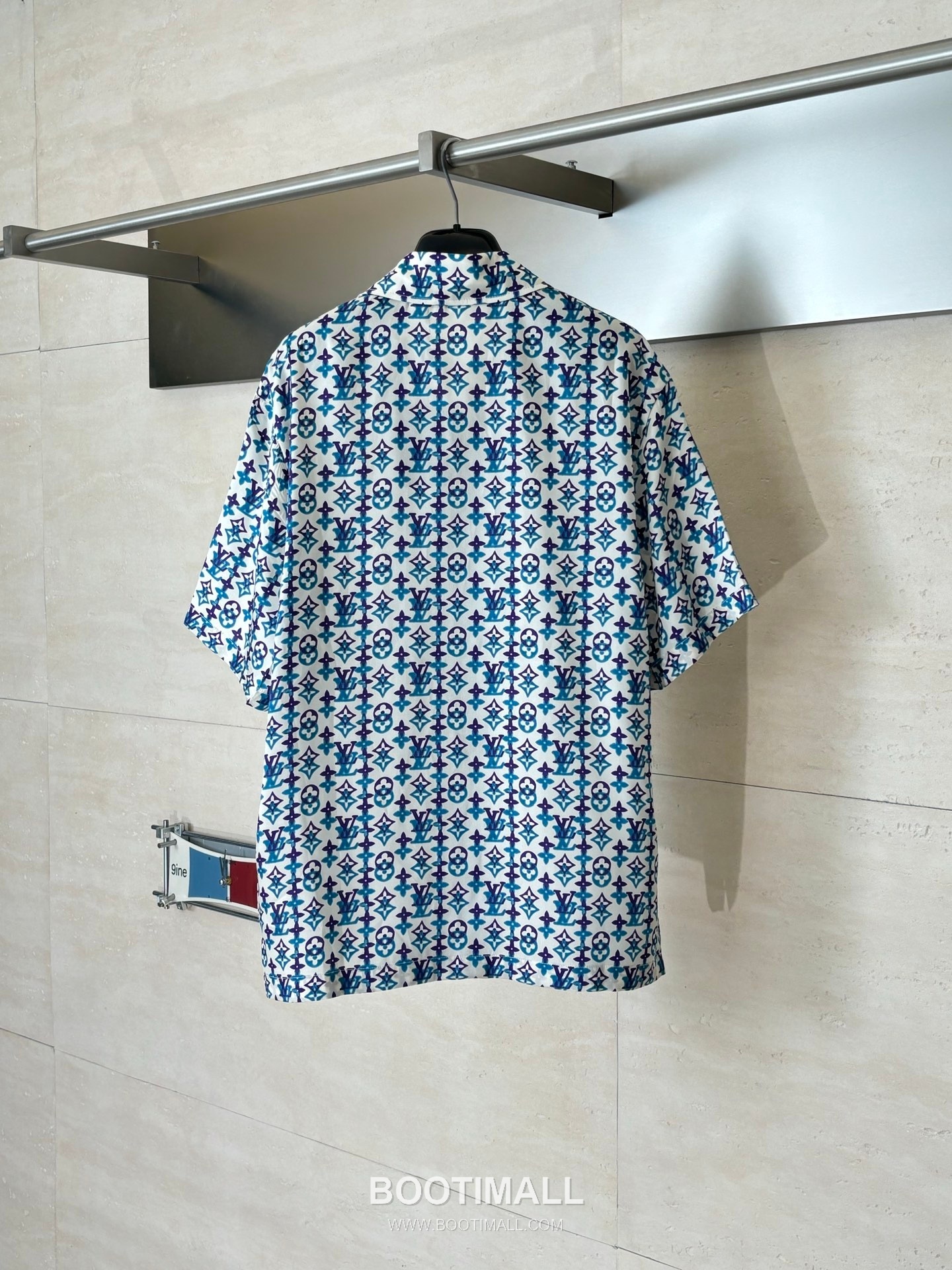 Louis Vuitton SS26 Monogram Overlap Gradient Silk Short Sleeve Shirt 루이비통 SS26 모노그램 오버랩 그라데이션 실크 반팔 셔츠 5