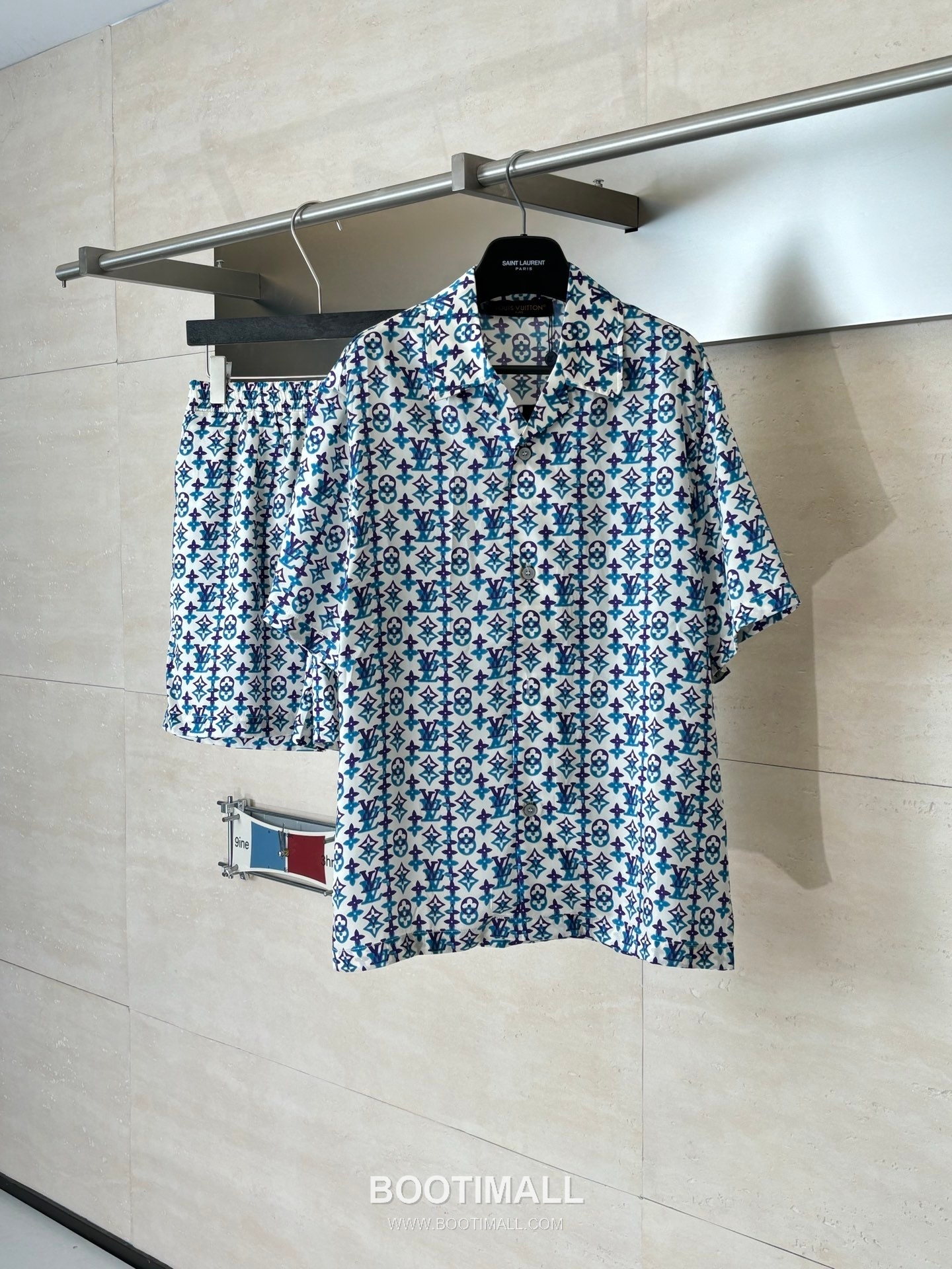 Louis Vuitton SS26 Monogram Overlap Gradient Silk Short Sleeve Shirt 루이비통 SS26 모노그램 오버랩 그라데이션 실크 반팔 셔츠 7