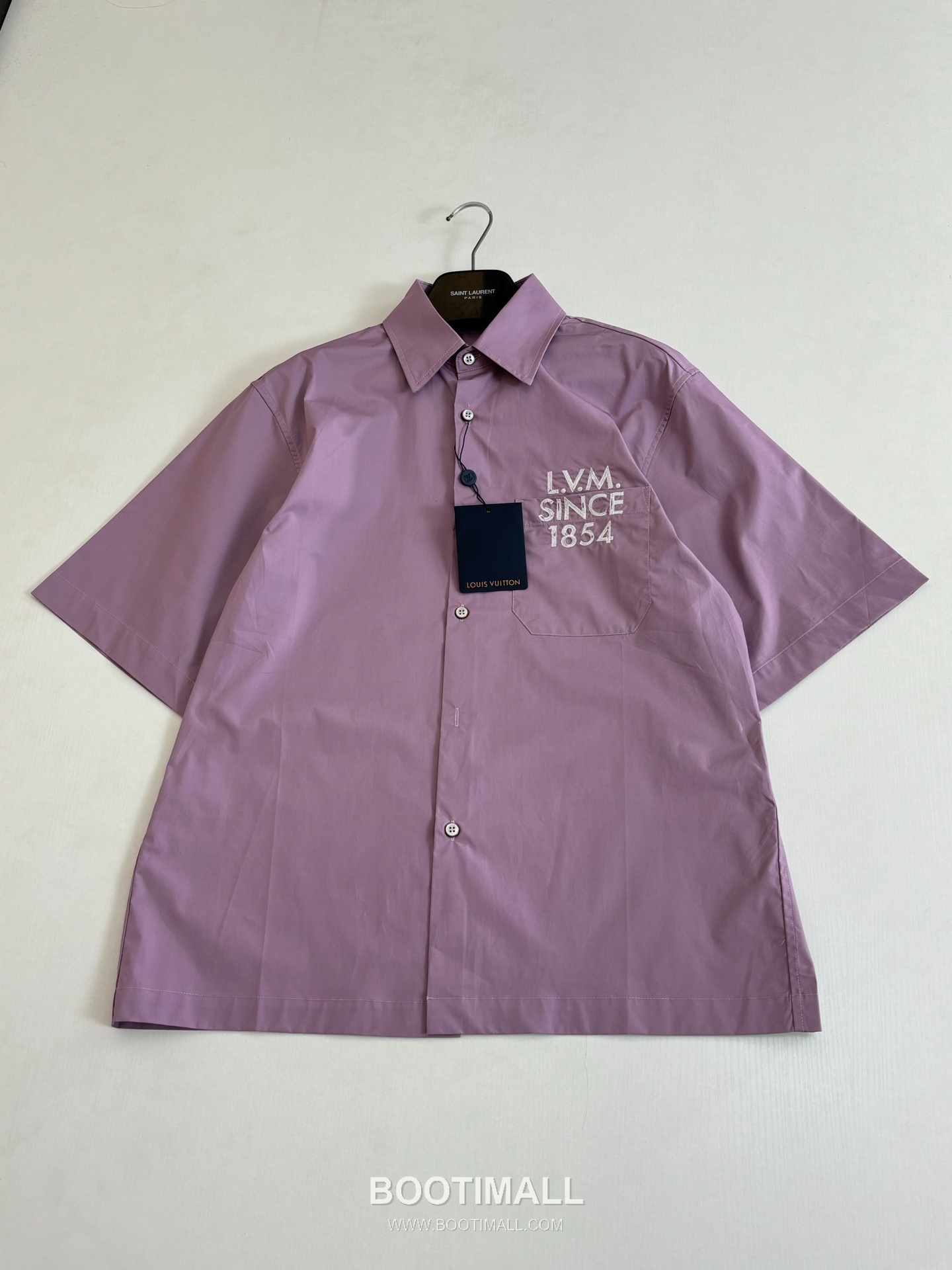 Louis Vuitton SS26 “1854” Embroidered Short Sleeve Collar Shirt 루이비통 SS26 1854 자수 반팔 카라 셔츠 9