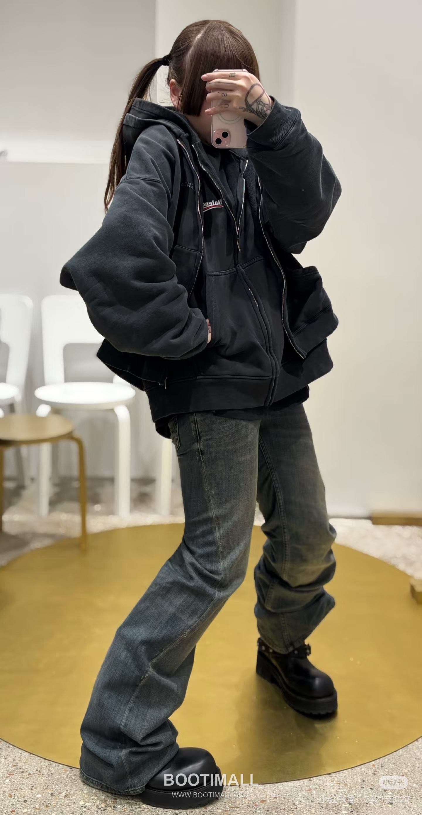 Balenciaga Layered Distressed Double Hoodie 발렌시아가 레이어드 디스트로이드 더블 후디 4