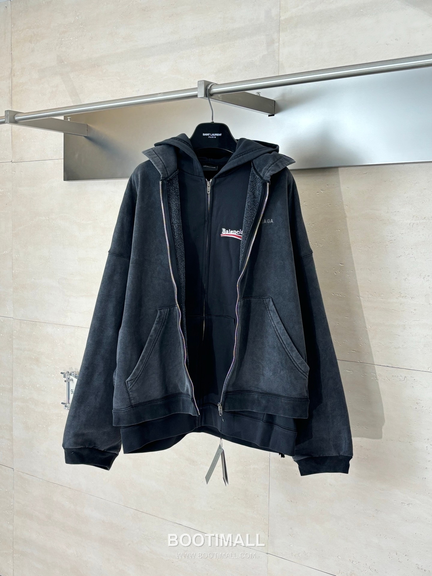 Balenciaga Layered Distressed Double Hoodie 발렌시아가 레이어드 디스트로이드 더블 후디 7