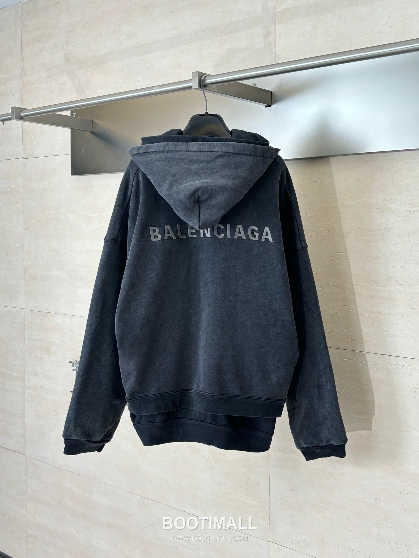 Balenciaga Layered Distressed Double Hoodie 발렌시아가 레이어드 디스트로이드 더블 후디 8