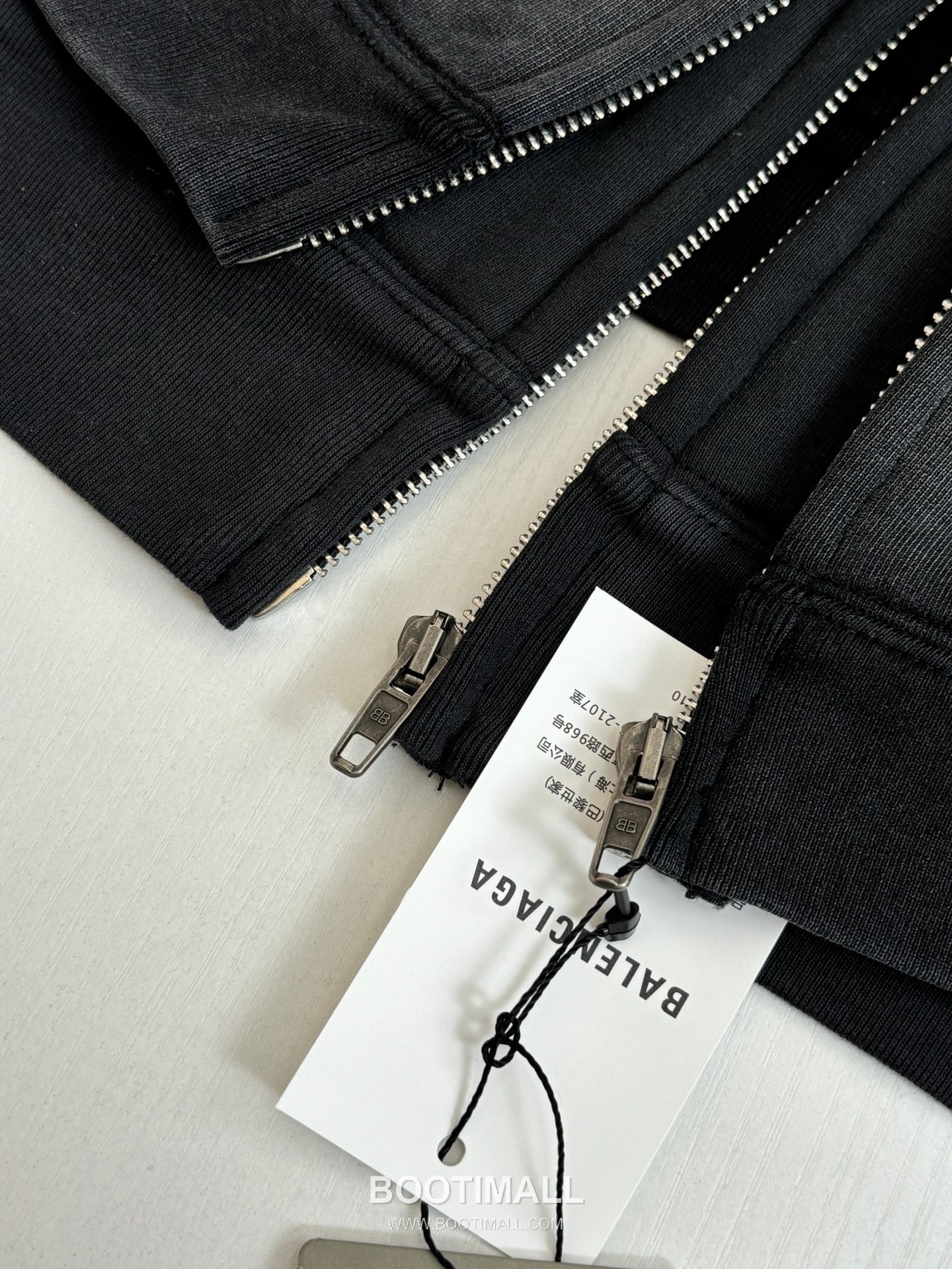 Balenciaga Layered Distressed Double Hoodie 발렌시아가 레이어드 디스트로이드 더블 후디 14