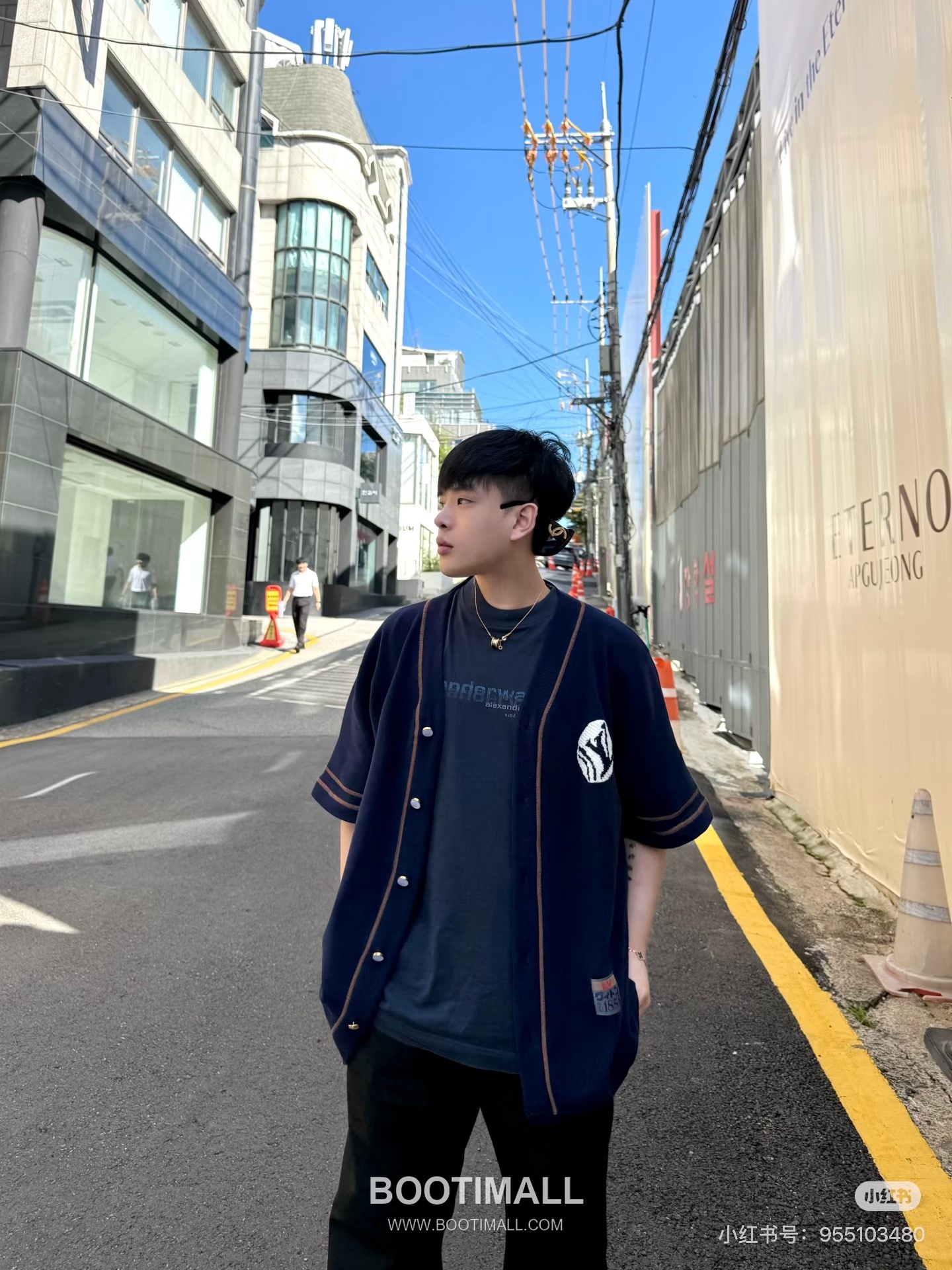 Louis Vuitton x Nigo Embroidered Logo Knit Baseball Shirt 루이비통 니고 협업 자수 로고 니트 베이스볼 반팔 셔츠 5