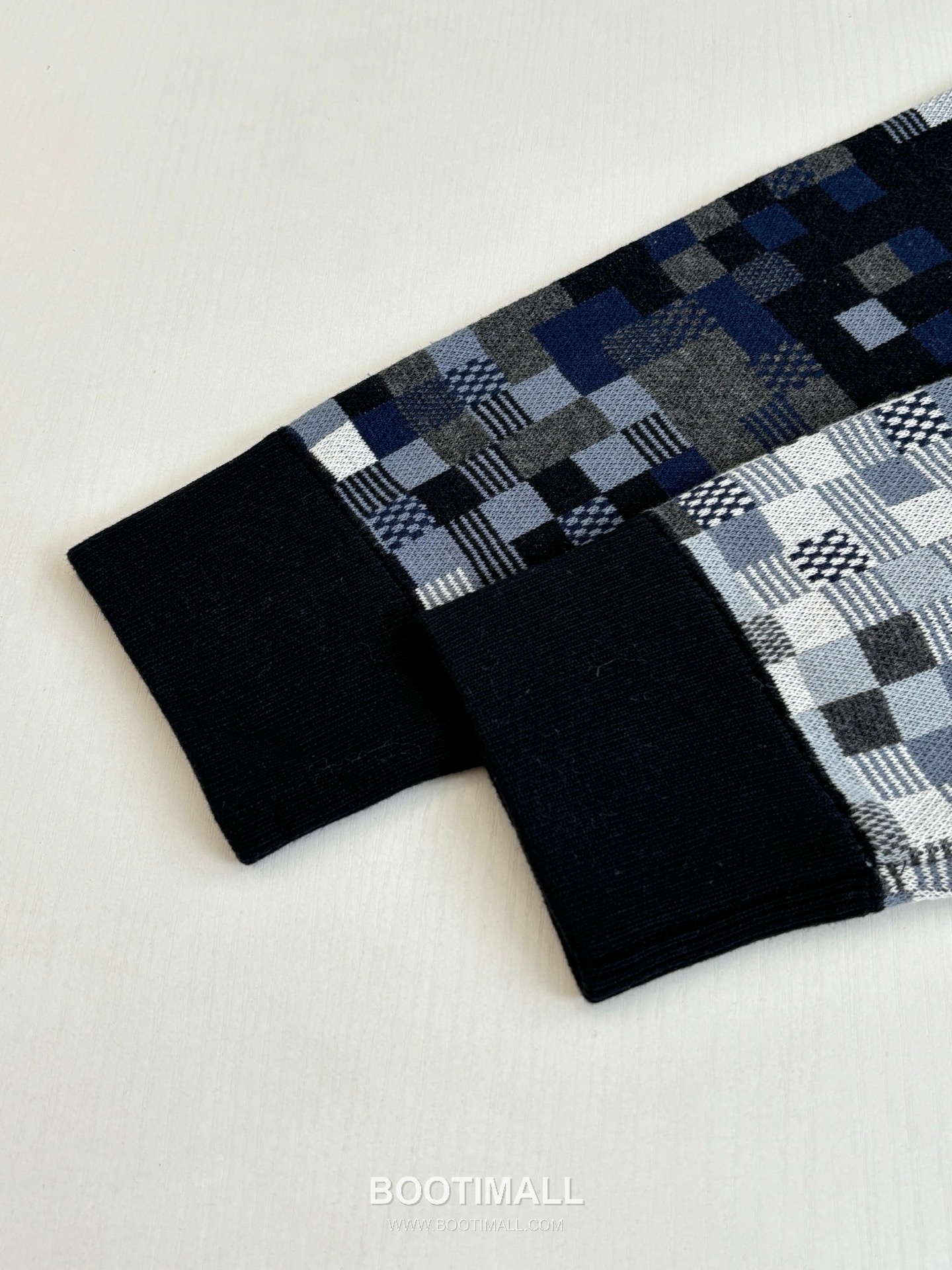 Louis Vuitton Pixel Damier Jacquard Knit Zip Jacket 루이비통 픽셀 다미에 자카드 니트 집업 재킷 13