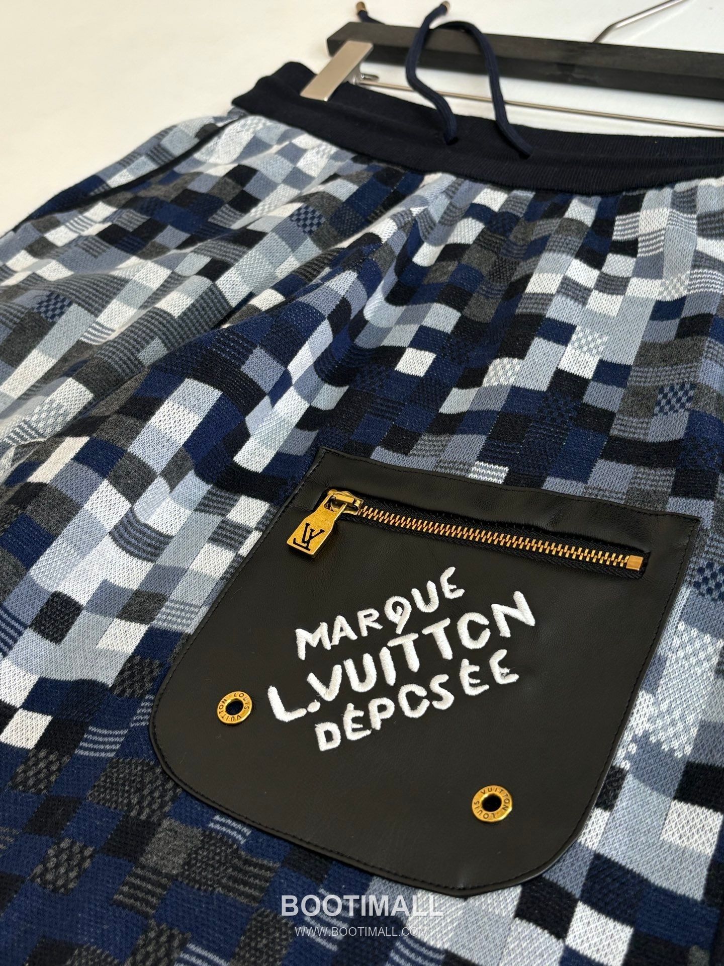 Louis Vuitton Pixel Damier Jacquard Knit Leather Embroidery Drawstring Shorts 루이비통 픽셀 다미에 자카드 니트 가죽 자수 드로스트링 쇼츠 11