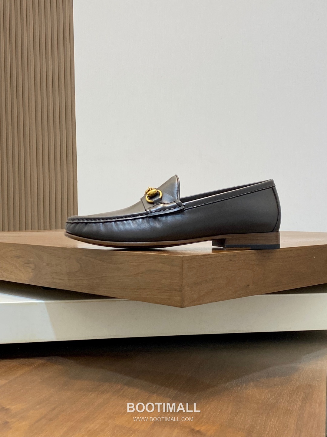 Gucci Leather Low Top Sneakers 구찌 레더 로우탑 로퍼 2