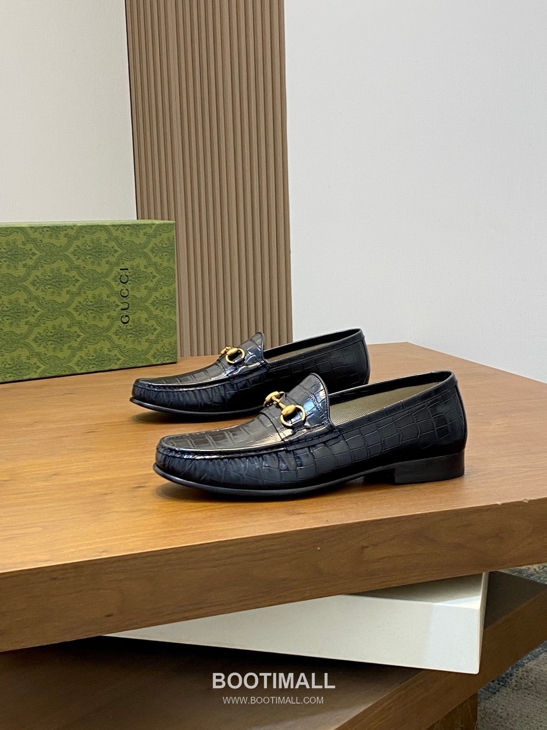 Gucci Leather Low Top Sneakers 구찌 레더 로우탑 로퍼 3