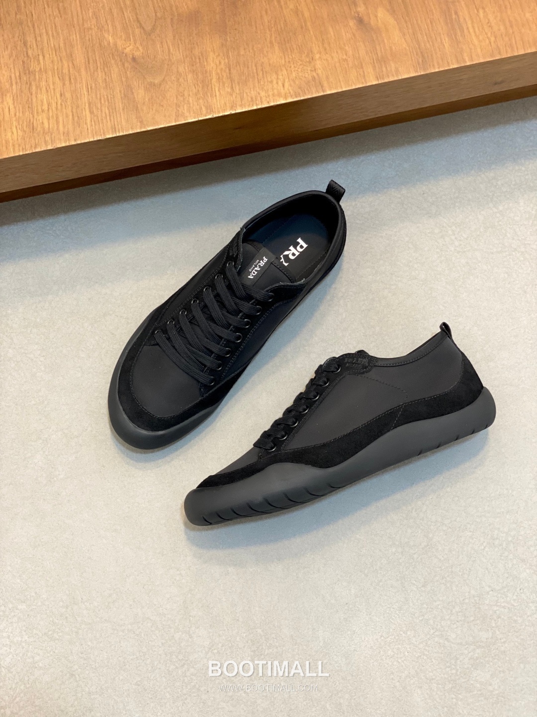 ## 신발 제품 스펙 분석

Prada America's Cup Leather Sneakers 프라다 아메리카스컵 레더 스니커즈 4E3400 5