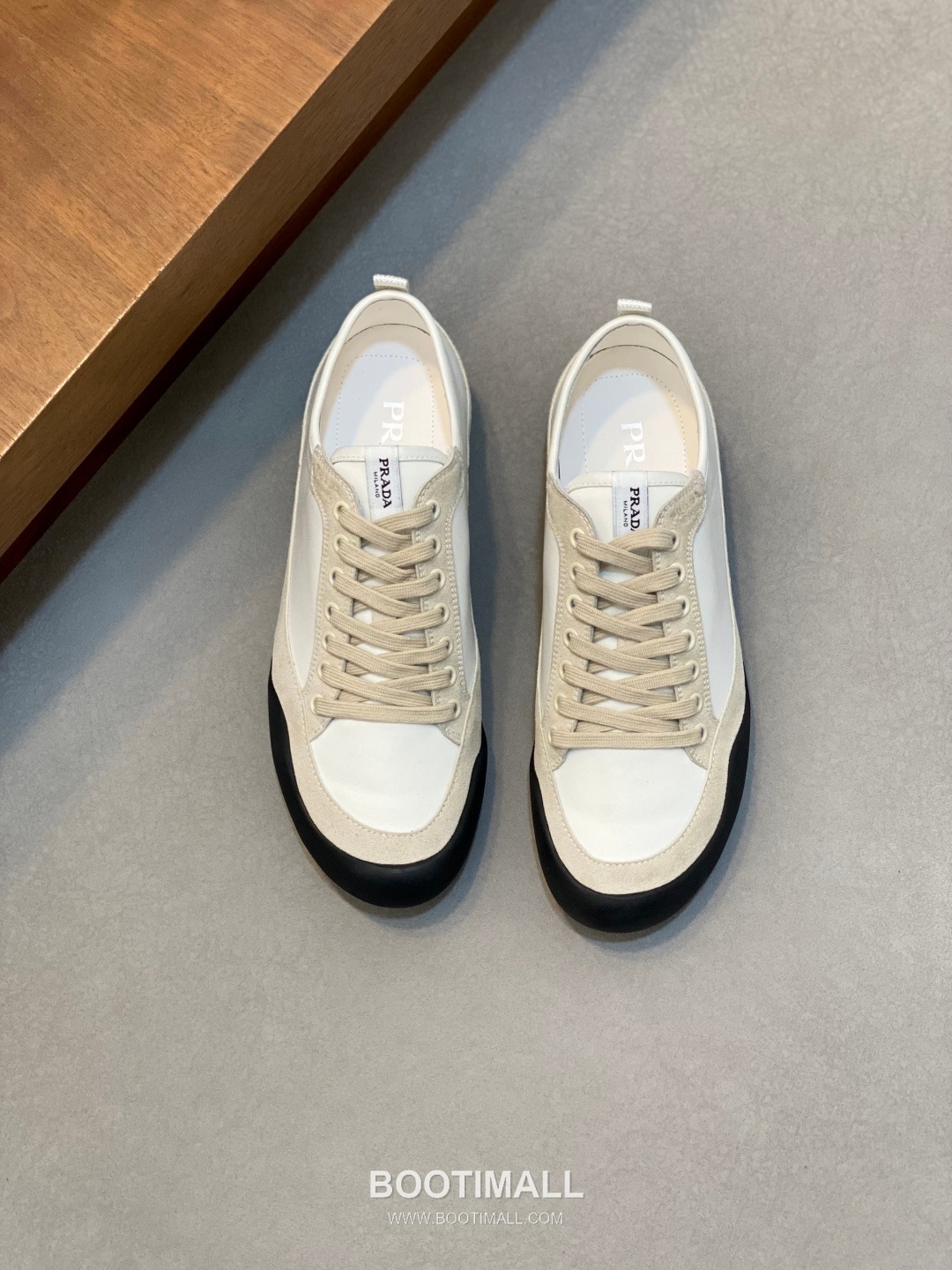 ## 신발 제품 스펙 분석

Prada America's Cup Leather Sneakers 프라다 아메리카스컵 레더 스니커즈 4E3400 1