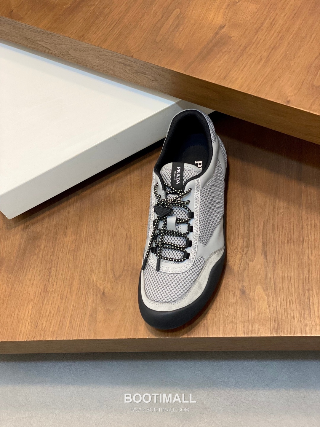 ## 신발 제품 스펙 분석
Prada America's Cup Leather Sneakers 프라다 아메리카스컵 레더 스니커즈 4E3400 6