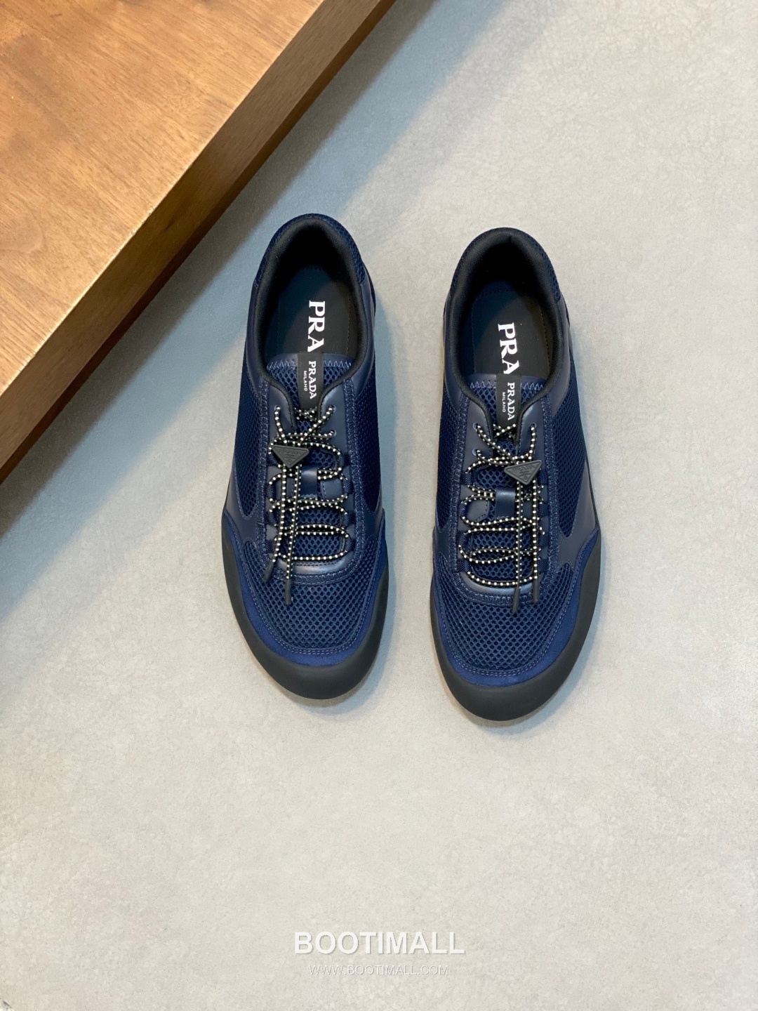 ## 신발 제품 스펙 분석

Prada America's Cup Leather Sneakers 프라다 아메리카스컵 레더 스니커즈 4E3400 1