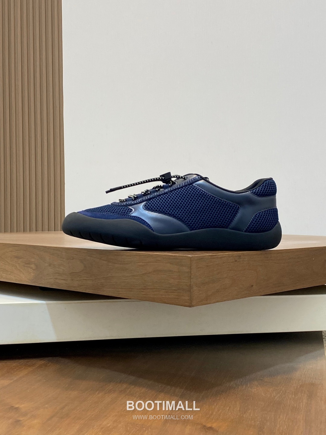 ## 신발 제품 스펙 분석

Prada America's Cup Leather Sneakers 프라다 아메리카스컵 레더 스니커즈 4E3400 2