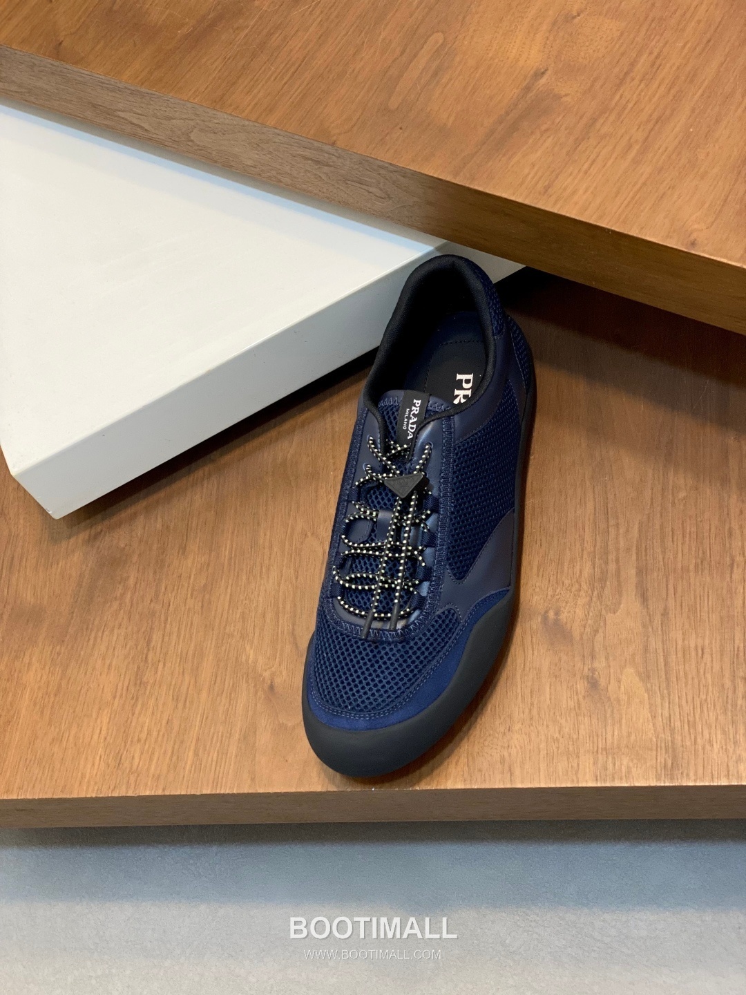 ## 신발 제품 스펙 분석

Prada America's Cup Leather Sneakers 프라다 아메리카스컵 레더 스니커즈 4E3400 6