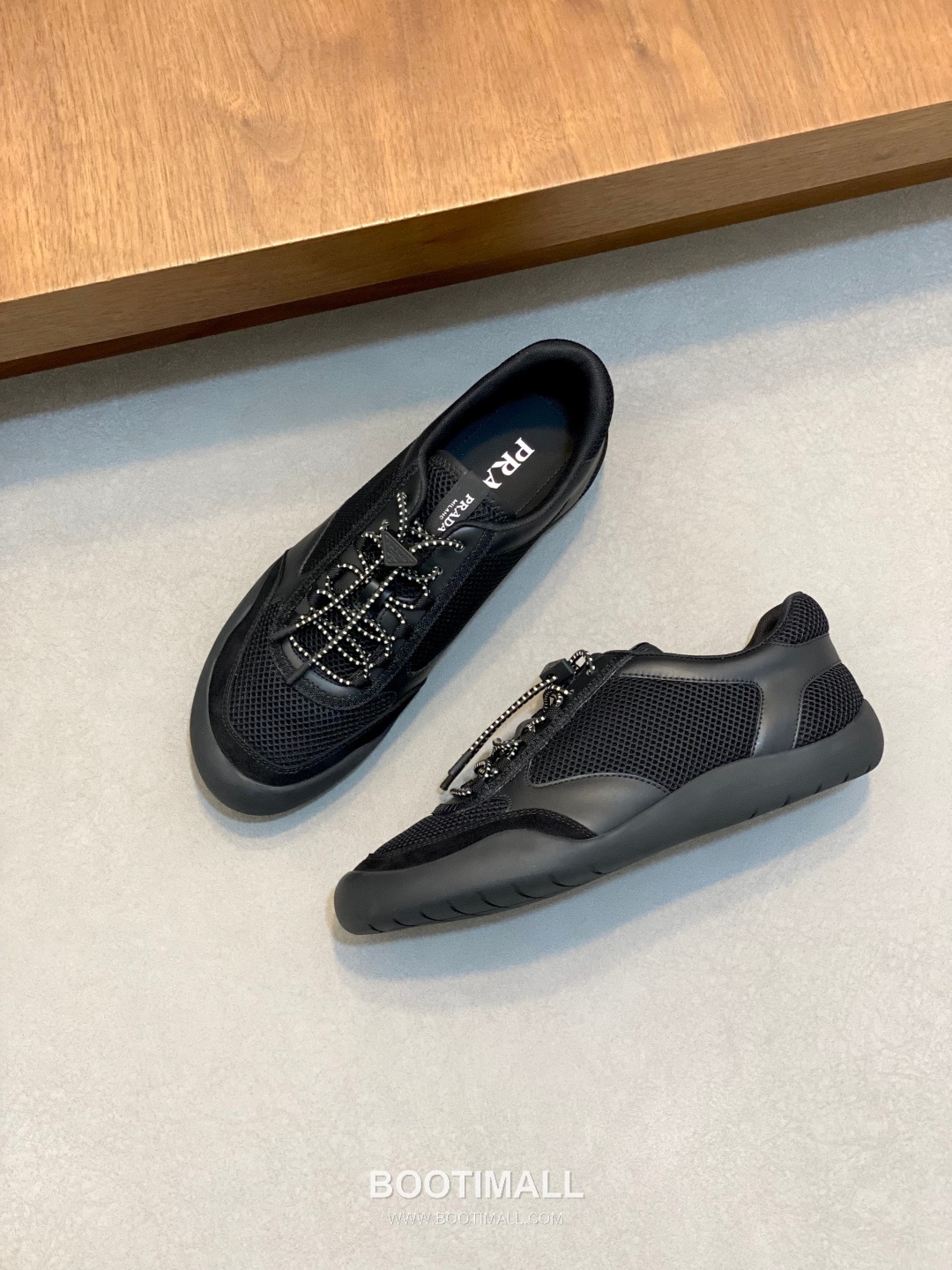 ## 신발 제품 스펙 분석

Prada America's Cup Leather Sneakers 프라다 아메리카스컵 레더 스니커즈 4E3400 5