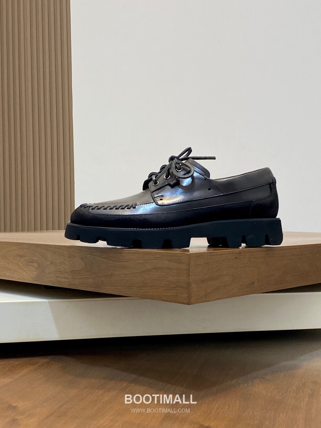 ## 신발 제품 스펙 분석

Berluti Playtime Patina Leather Sneakers 벨루티 플레이타임 파티나 레더 스니커즈 S5496 2