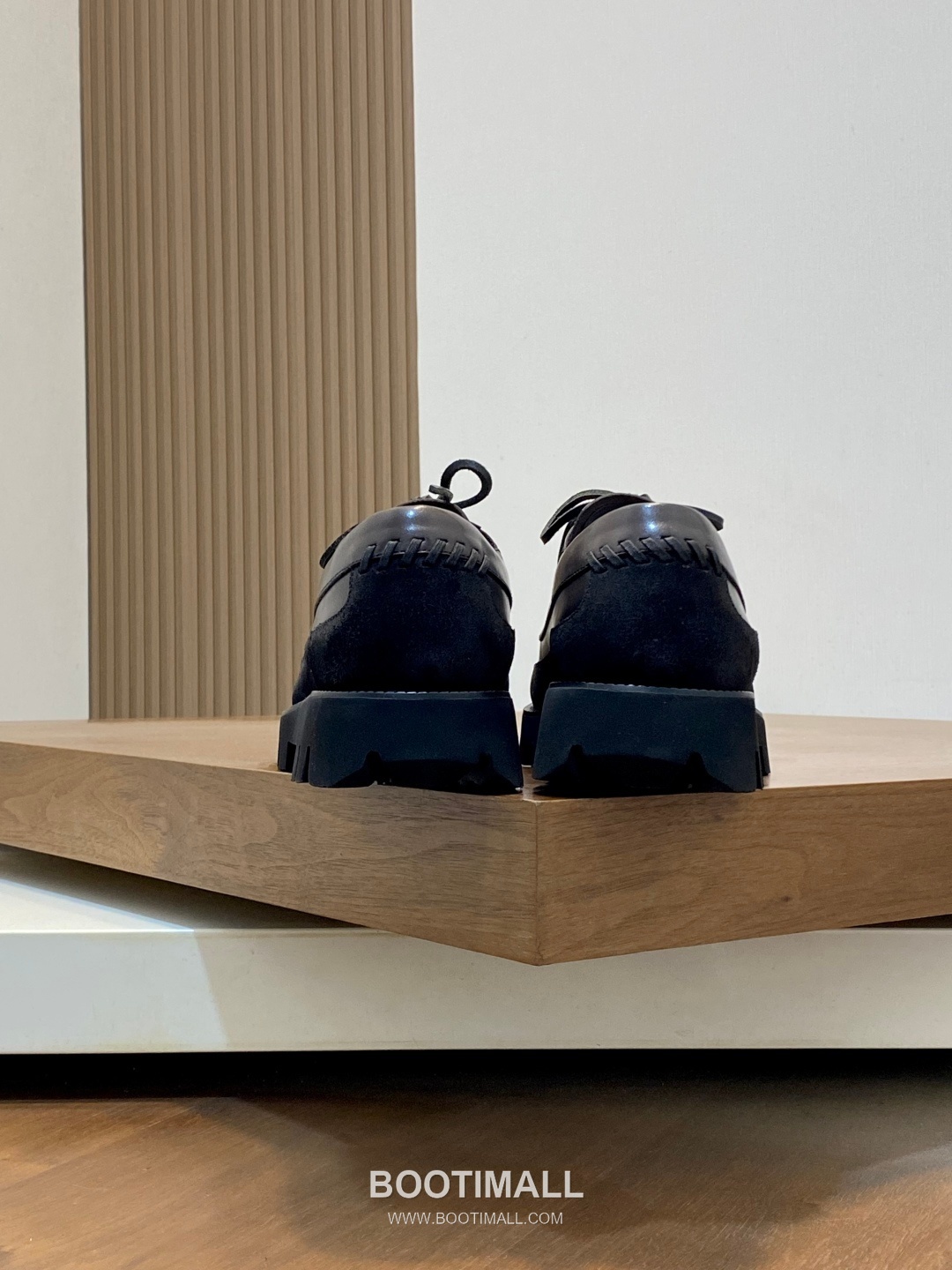 ## 신발 제품 스펙 분석

Berluti Playtime Patina Leather Sneakers 벨루티 플레이타임 파티나 레더 스니커즈 S5496 8