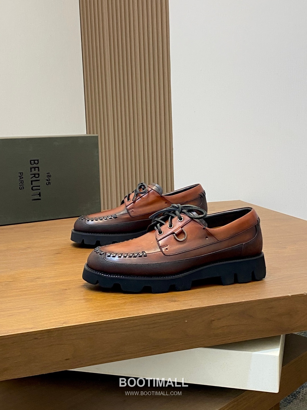 ## 신발 제품 스펙 분석

Berluti Playtime Patina Leather Sneakers 벨루티 플레이타임 파티나 레더 스니커즈 S5496 6