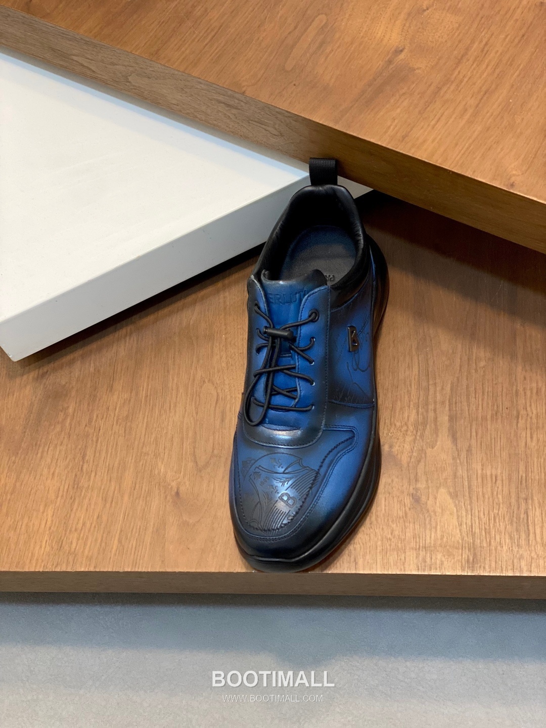 ## 신발 제품 스펙 분석

Berluti Shadow Patina Leather Sneakers 벨루티 쉐도우 파티나 레더 스니커즈 S5445 6