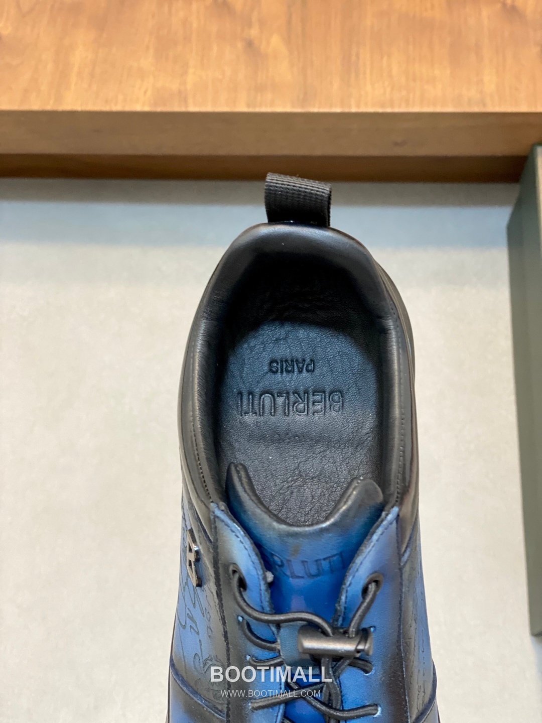 ## 신발 제품 스펙 분석

Berluti Shadow Patina Leather Sneakers 벨루티 쉐도우 파티나 레더 스니커즈 S5445 7