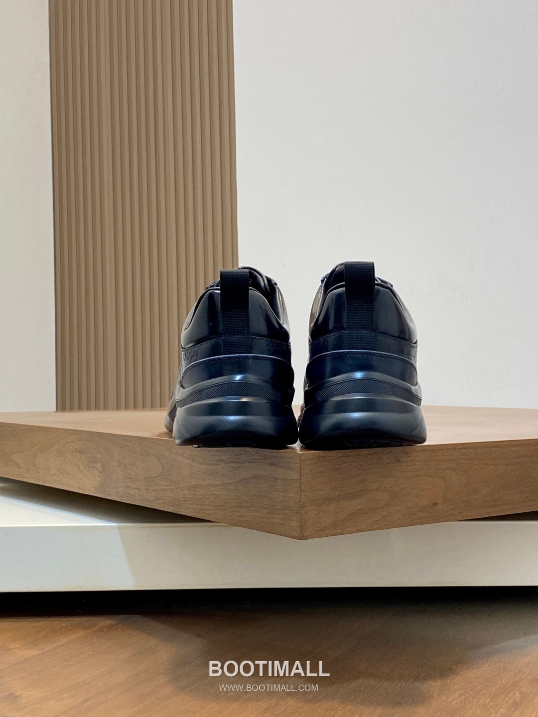 ## 신발 제품 스펙 분석

Berluti Shadow Patina Leather Sneakers 벨루티 쉐도우 파티나 레더 스니커즈 S5445 8