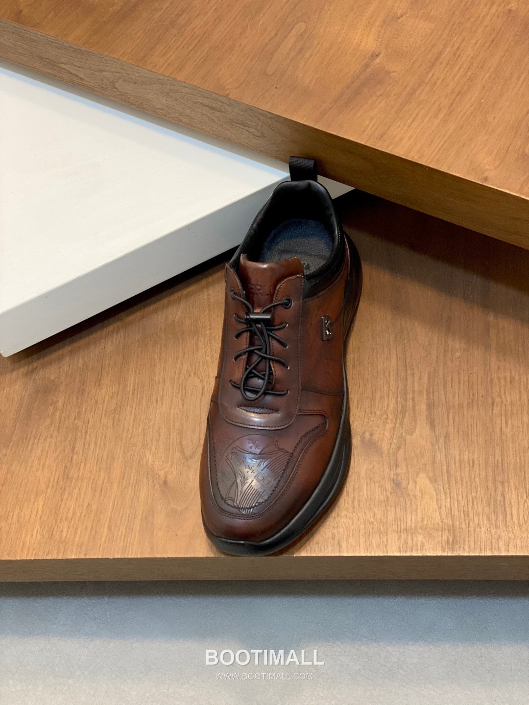 ## 신발 제품 스펙 분석

Berluti Shadow Patina Leather Sneakers 벨루티 쉐도우 파티나 레더 스니커즈 S5445 6