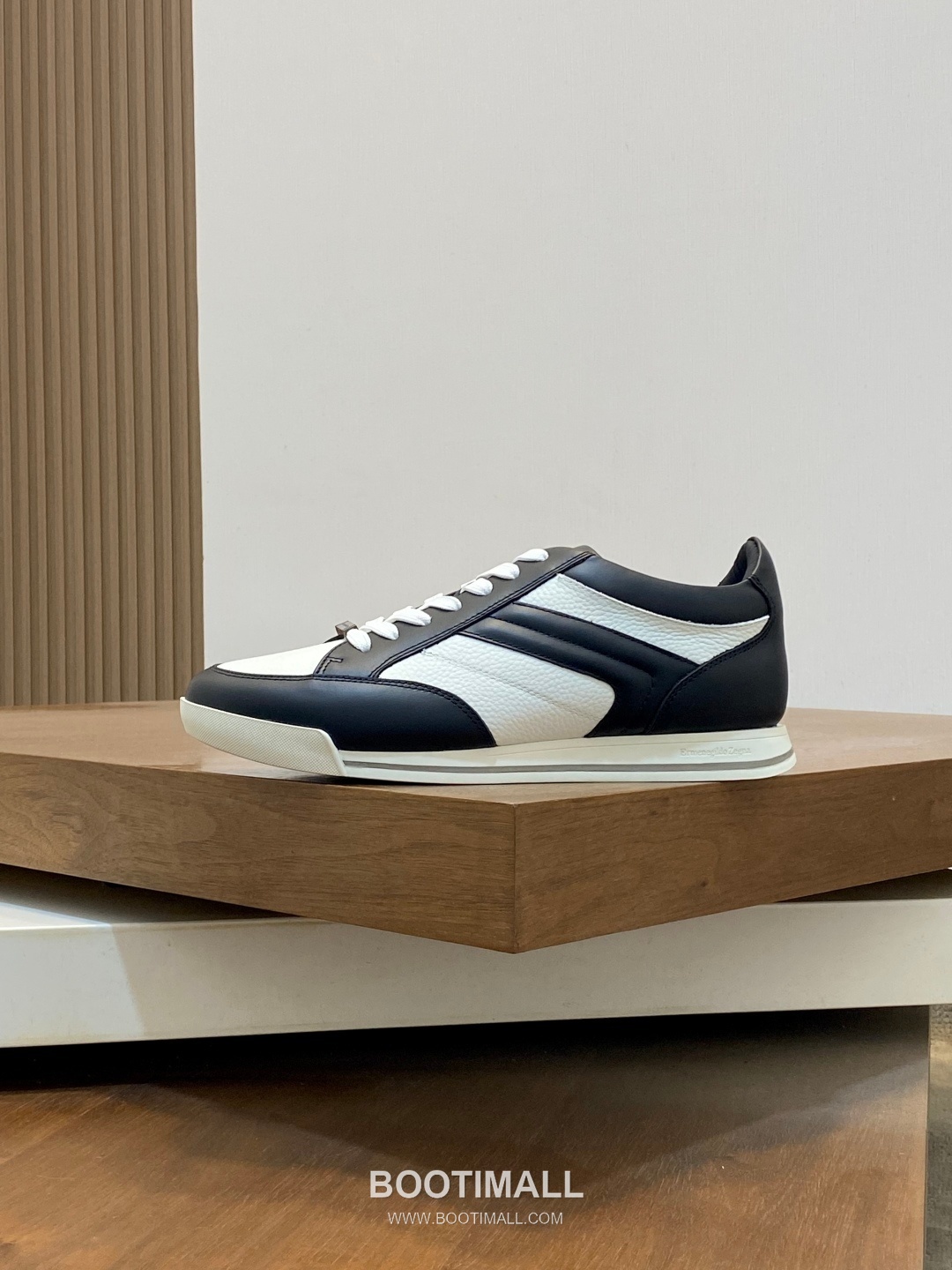 ## 신발 제품 스펙 분석

Ermenegildo Zegna Tiziano Leather Sneakers 에르메네질도 제냐 티치아노 레더 스니커즈 2