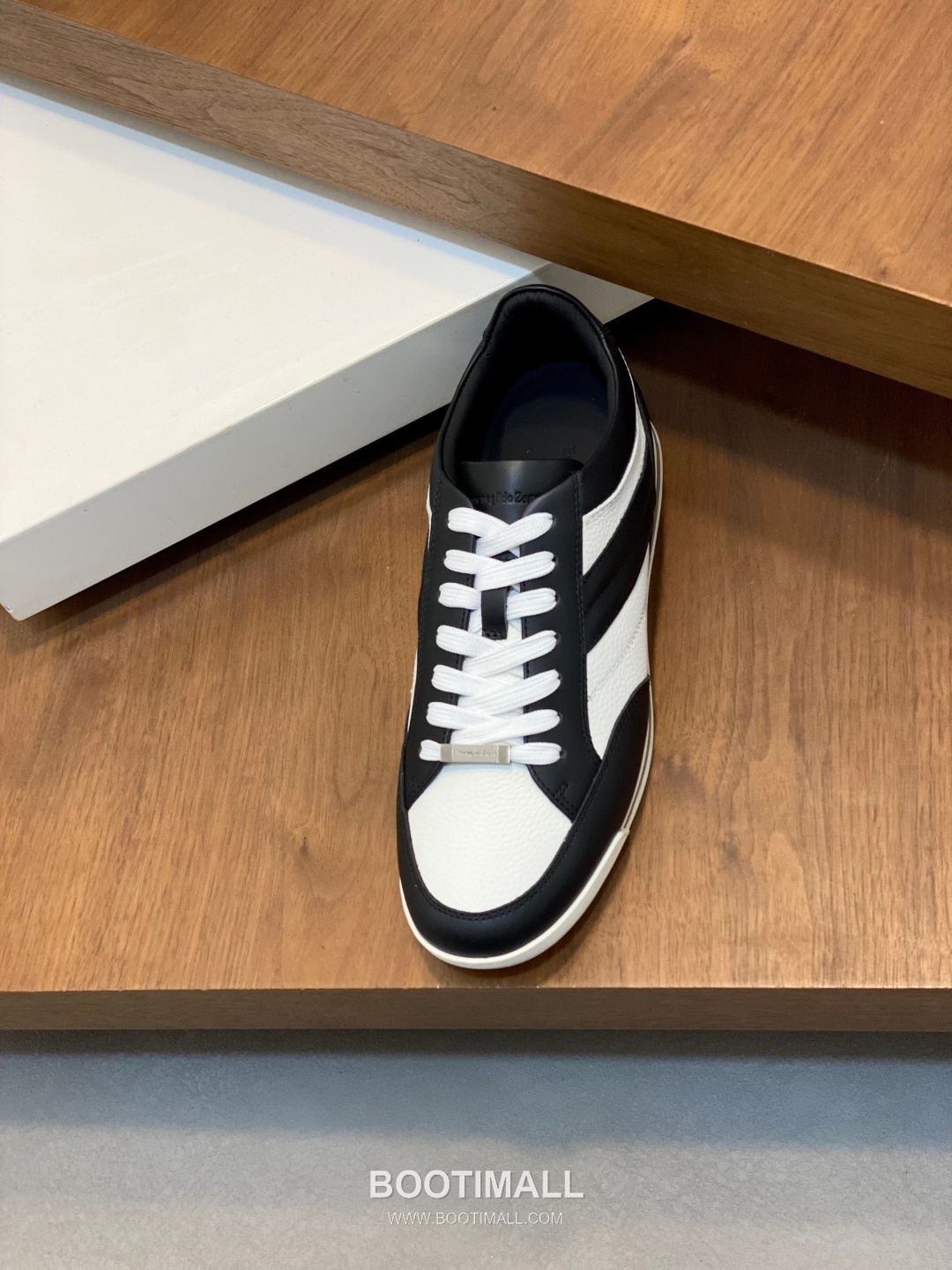 ## 신발 제품 스펙 분석

Ermenegildo Zegna Tiziano Leather Sneakers 에르메네질도 제냐 티치아노 레더 스니커즈 6