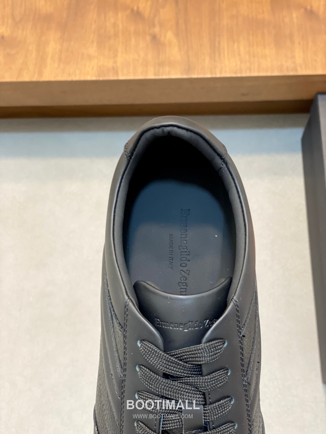 ## 신발 제품 스펙 분석
Ermenegildo Zegna Tiziano Leather Sneakers 에르메네질도 제냐 티치아노 레더 스니커즈 7