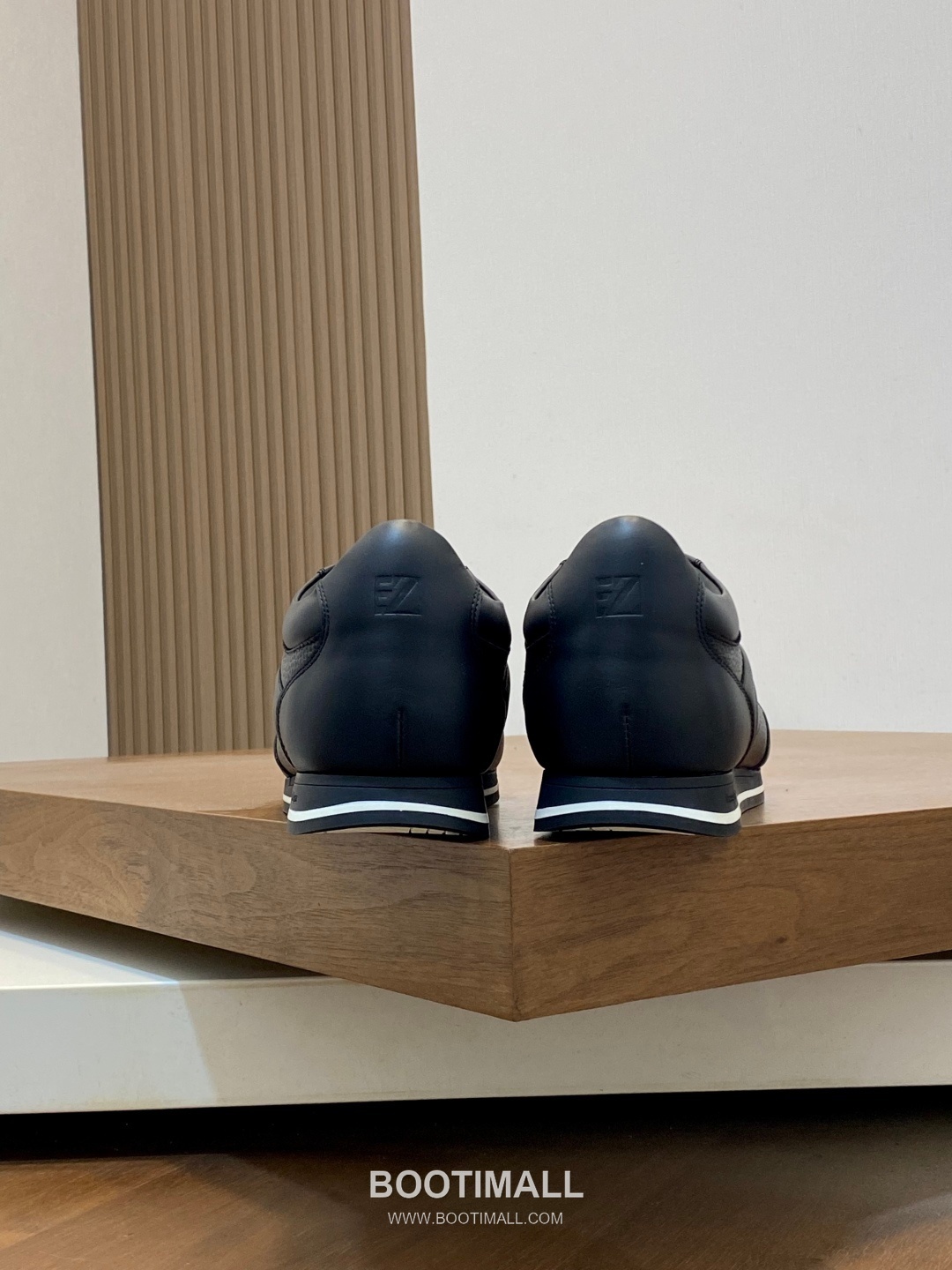 ## 신발 제품 스펙 분석
Ermenegildo Zegna Tiziano Leather Sneakers 에르메네질도 제냐 티치아노 레더 스니커즈 8