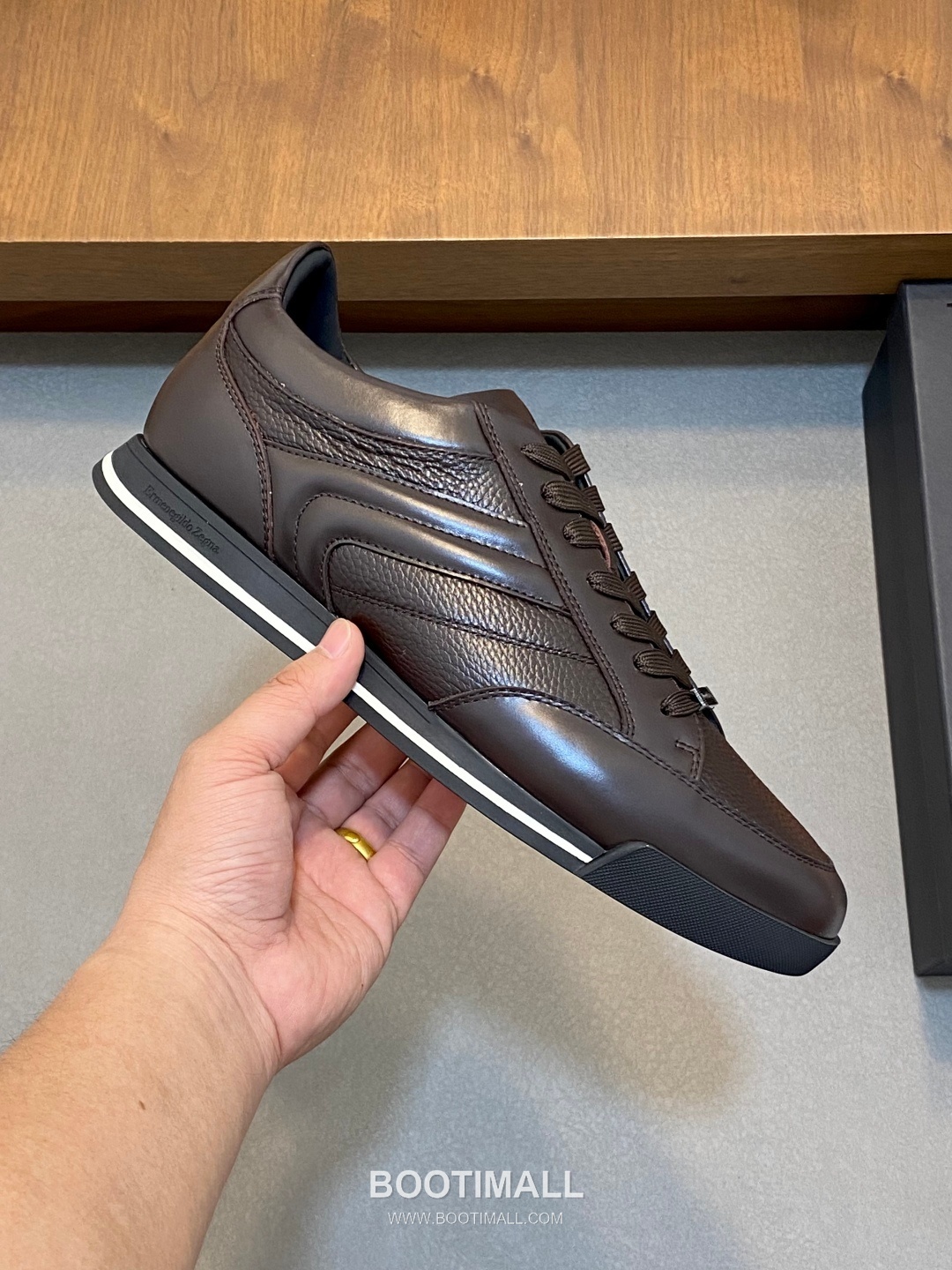 ## 신발 제품 스펙 분석

Ermenegildo Zegna Tiziano Leather Sneakers 에르메네질도 제냐 티치아노 레더 스니커즈 4