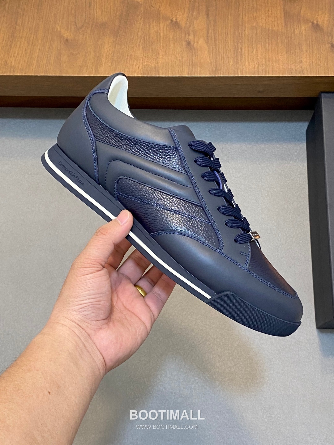 ## 신발 제품 스펙 분석

Ermenegildo Zegna Tiziano Leather Sneakers 에르메네질도 제냐 티치아노 레더 스니커즈 4