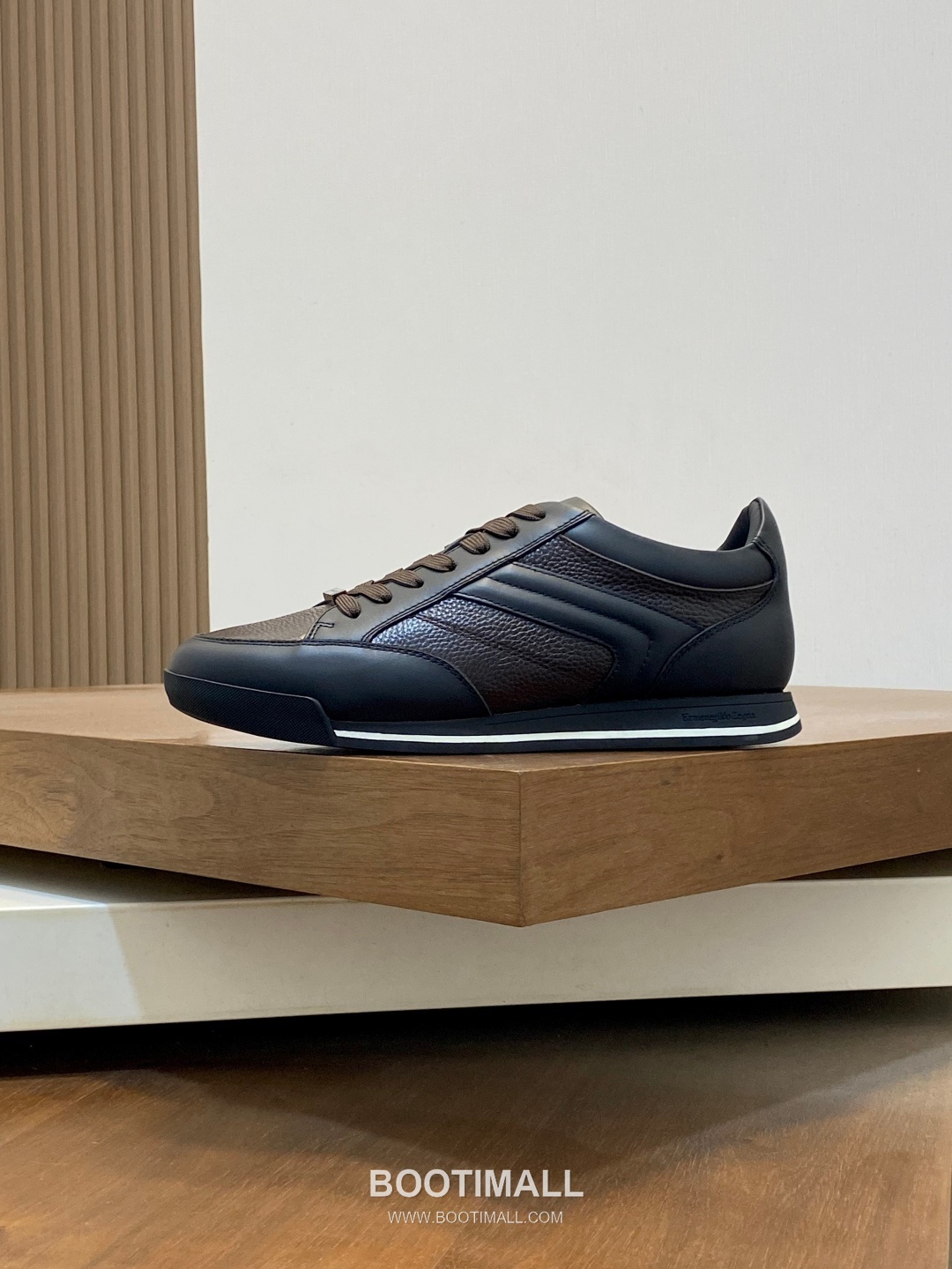 ## 신발 제품 스펙 분석

Ermenegildo Zegna Tiziano Leather Sneakers 에르메네질도 제냐 티치아노 레더 스니커즈 2